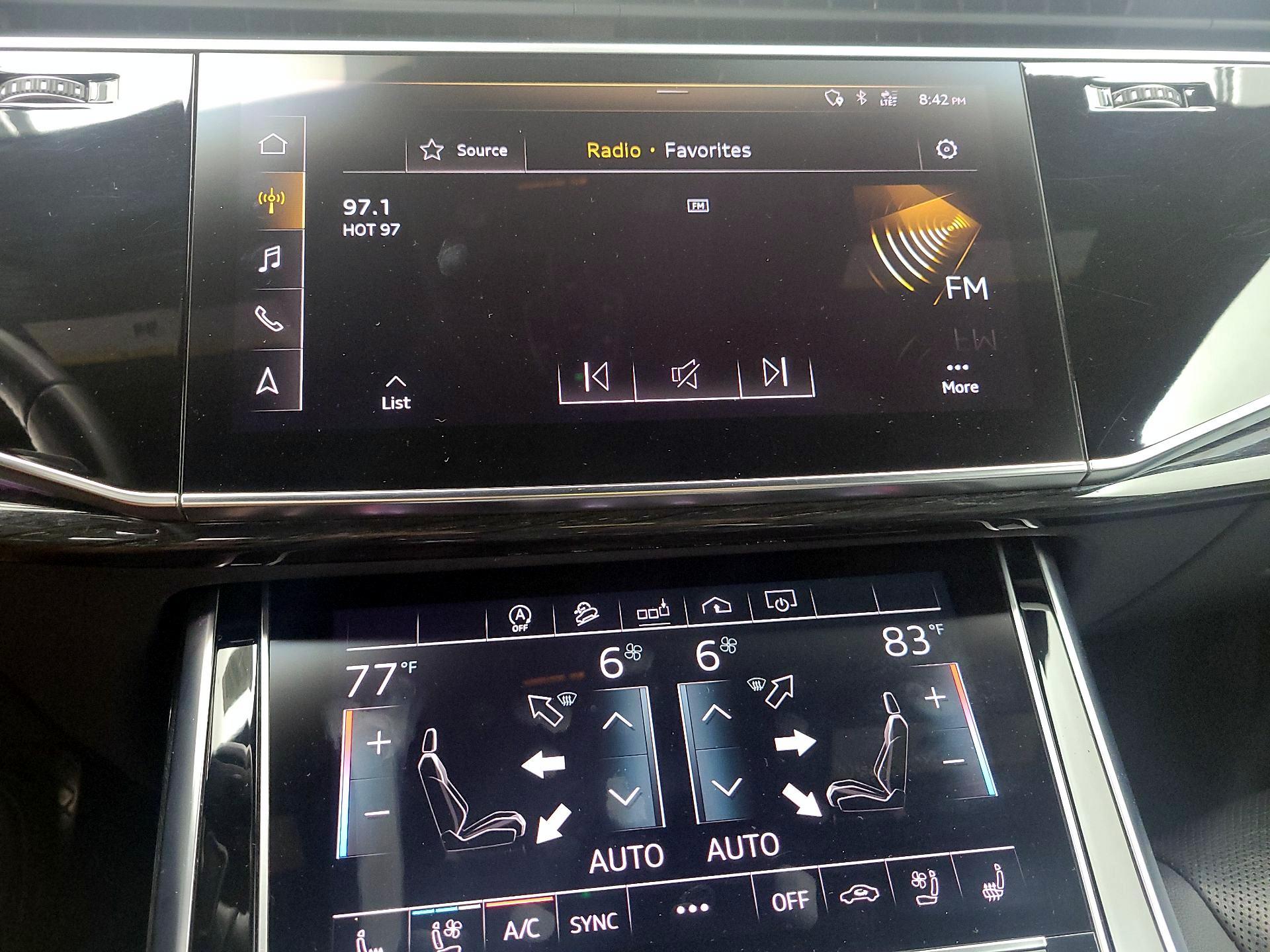 Thumbnail: 2020 Audi Q8 - 16