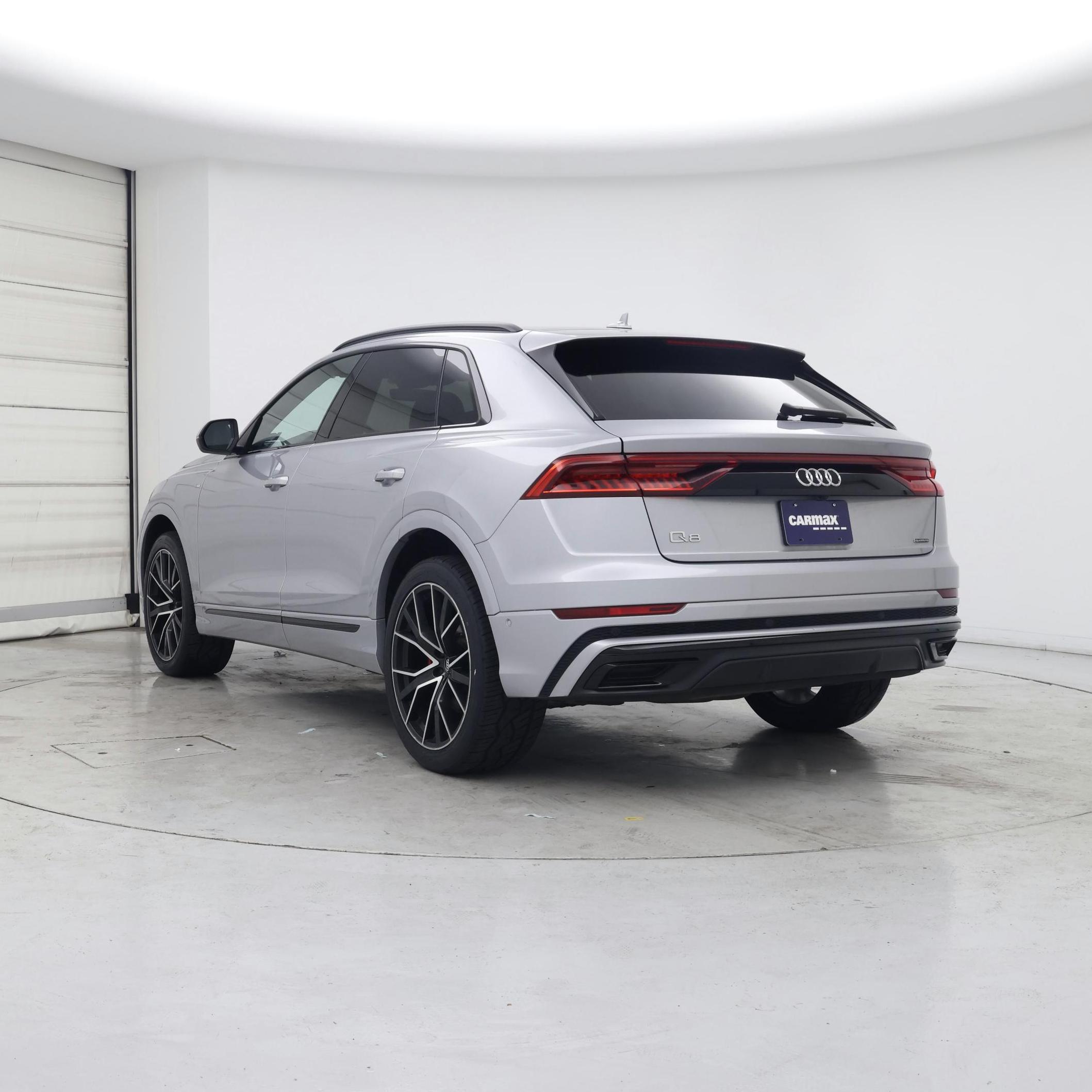 Thumbnail: 2020 Audi Q8 - 2