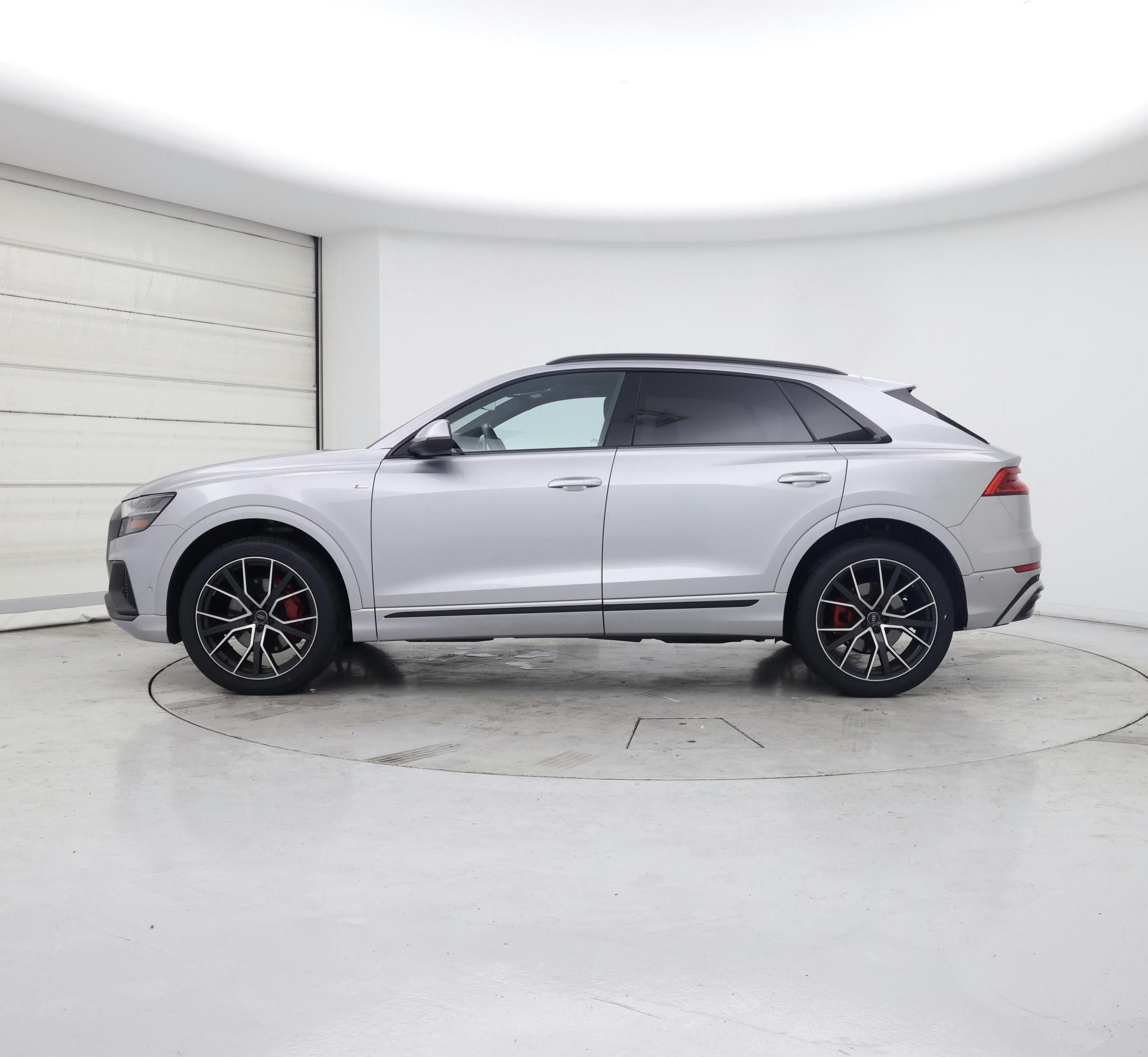 Thumbnail: 2020 Audi Q8 - 3