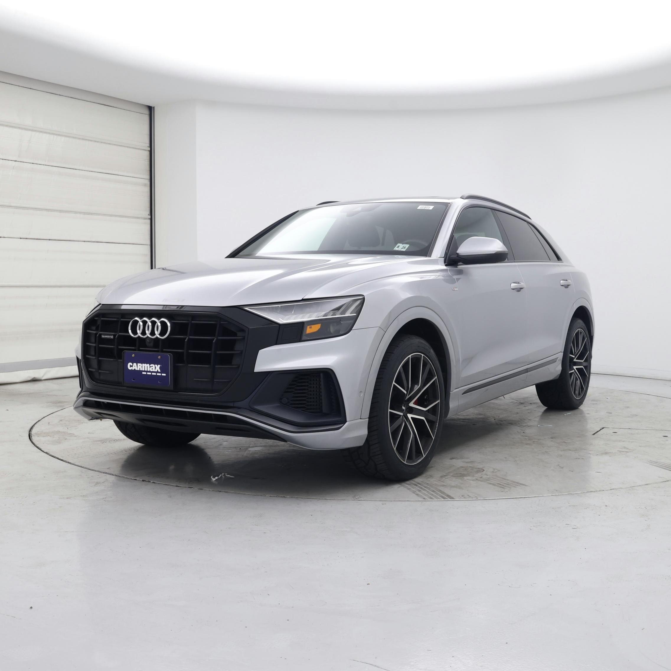 Thumbnail: 2020 Audi Q8 - 4