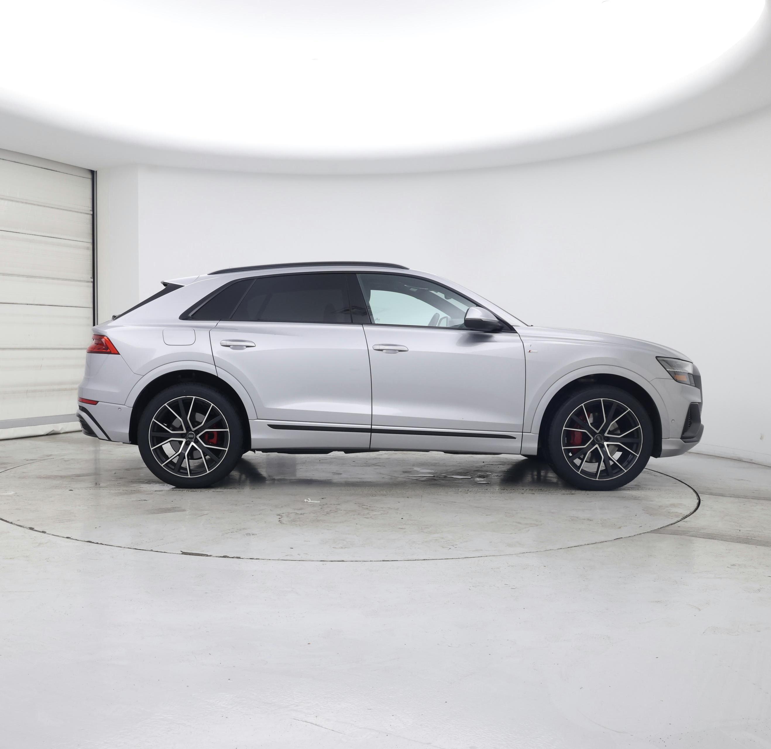 Thumbnail: 2020 Audi Q8 - 7