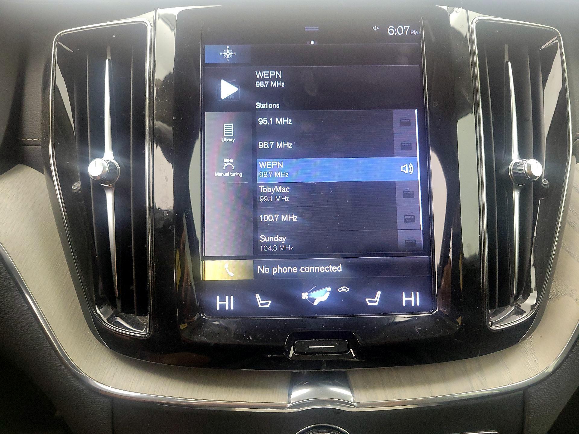 Thumbnail: 2020 Volvo XC60 - 15