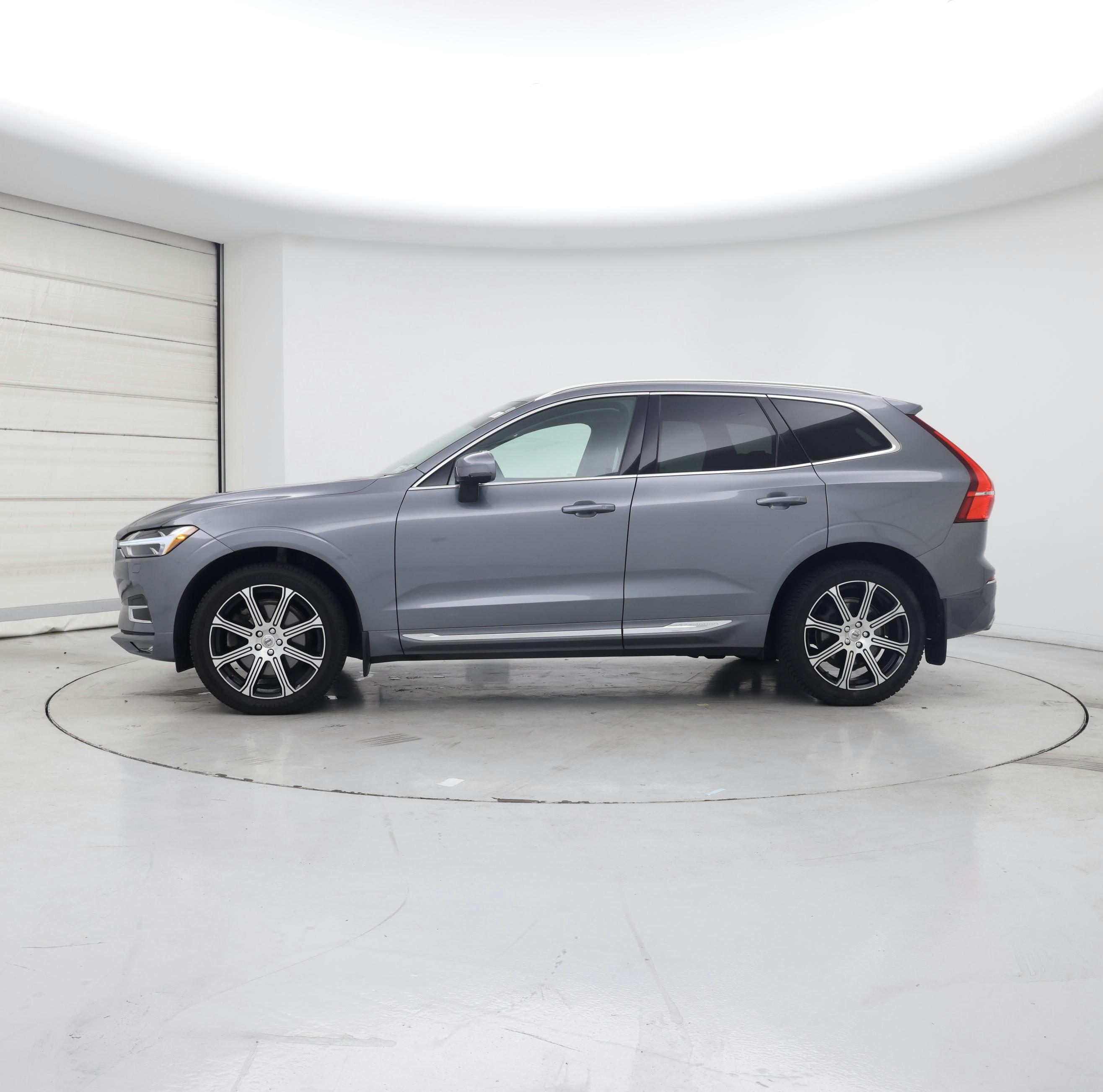 Thumbnail: 2020 Volvo XC60 - 3