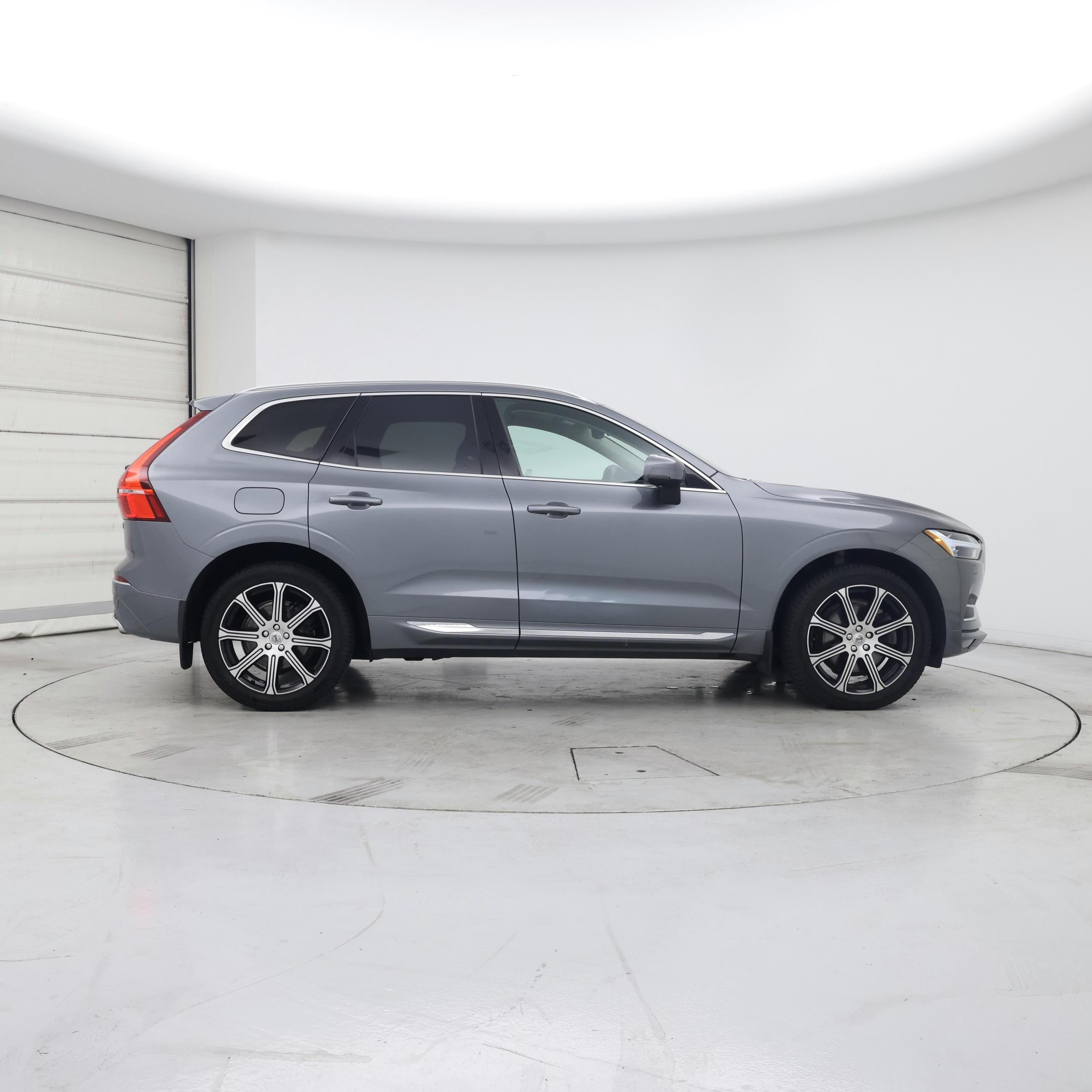 Thumbnail: 2020 Volvo XC60 - 7