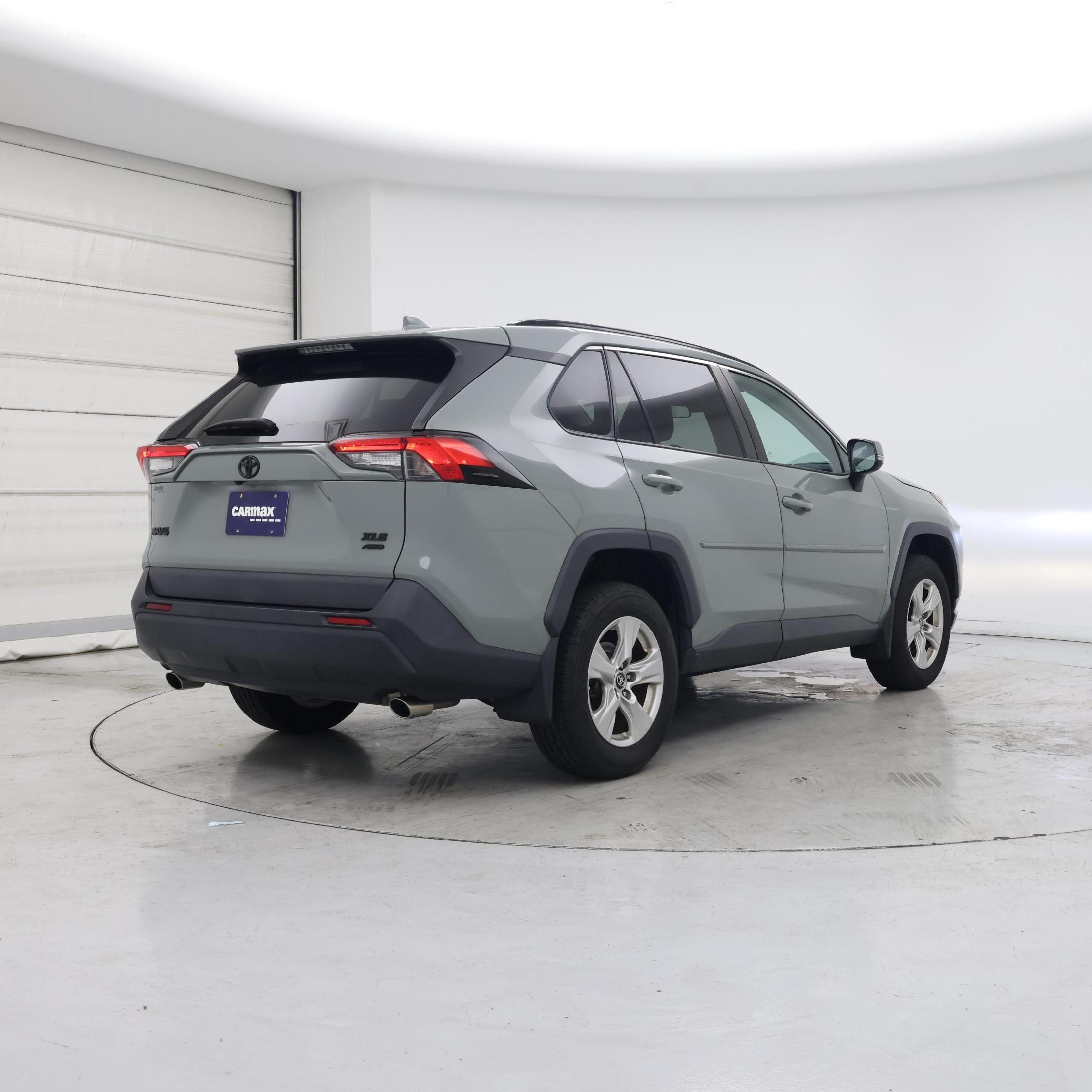 Thumbnail: 2020 Toyota RAV4 - 8