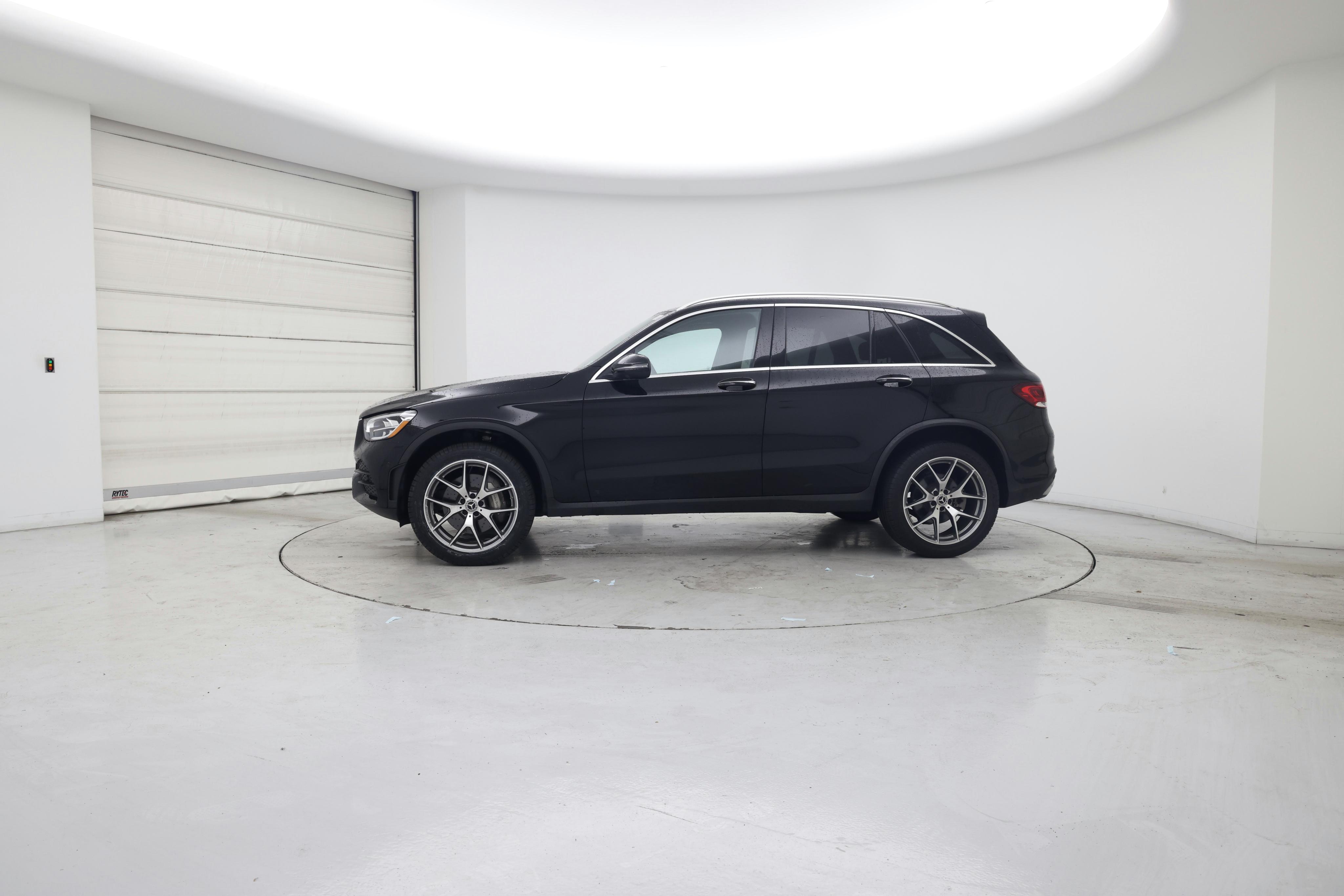 Thumbnail: 2022 Mercedes-Benz GLC - 3