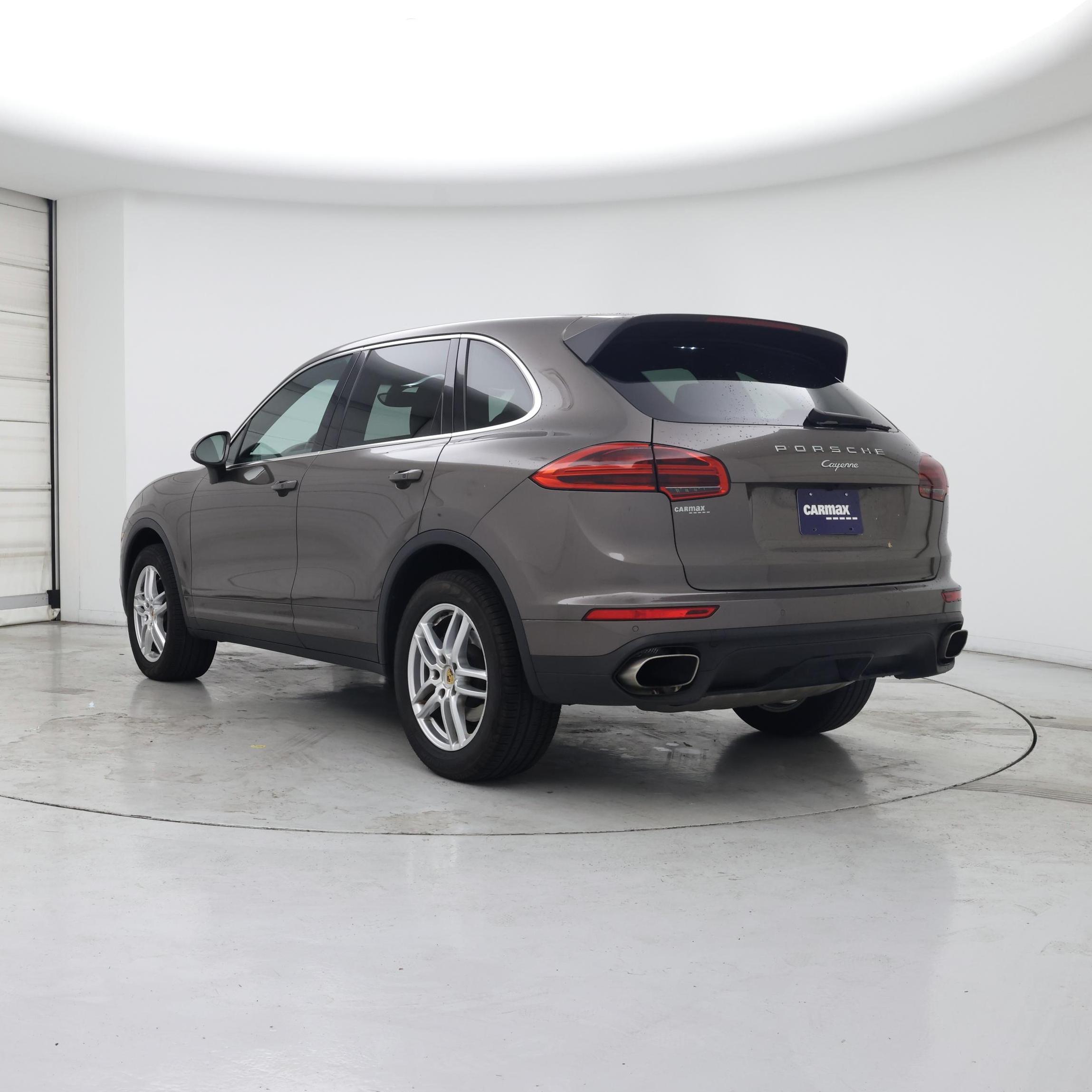 Thumbnail: 2016 Porsche Cayenne - 2