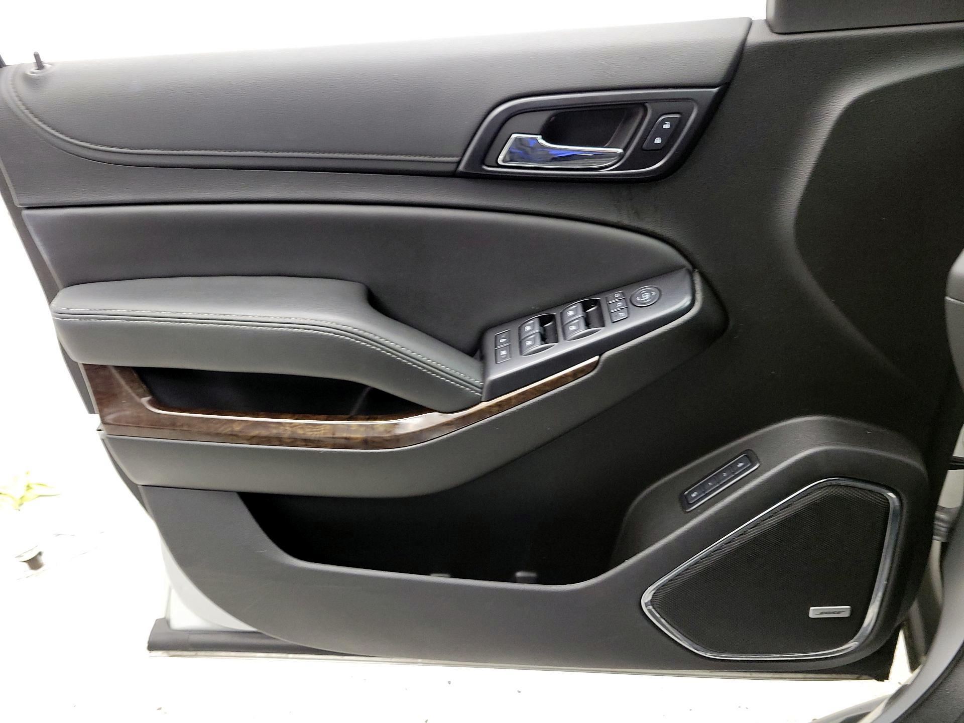 Thumbnail: 2020 Chevrolet Tahoe - 12