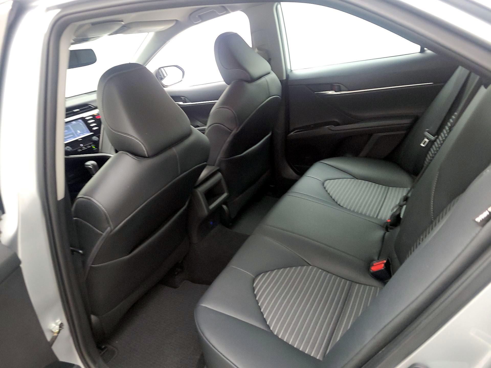 Thumbnail: 2020 Toyota Camry - 19