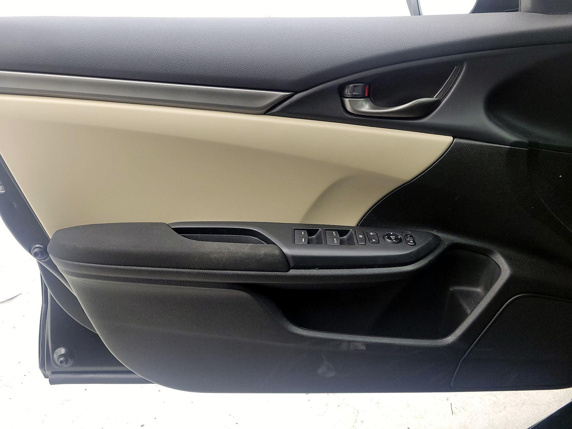 Thumbnail: 2018 Honda Civic - 12