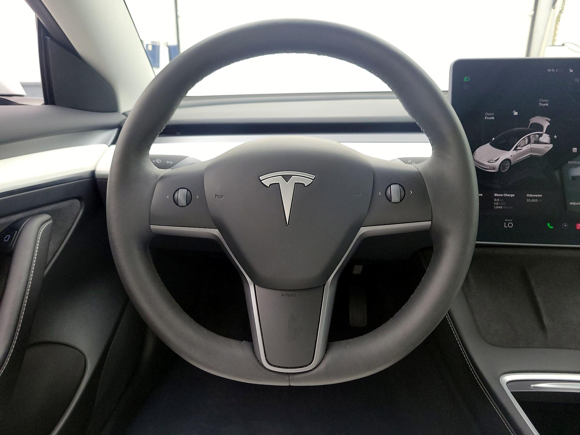 Thumbnail: 2023 Tesla Model 3 - 10
