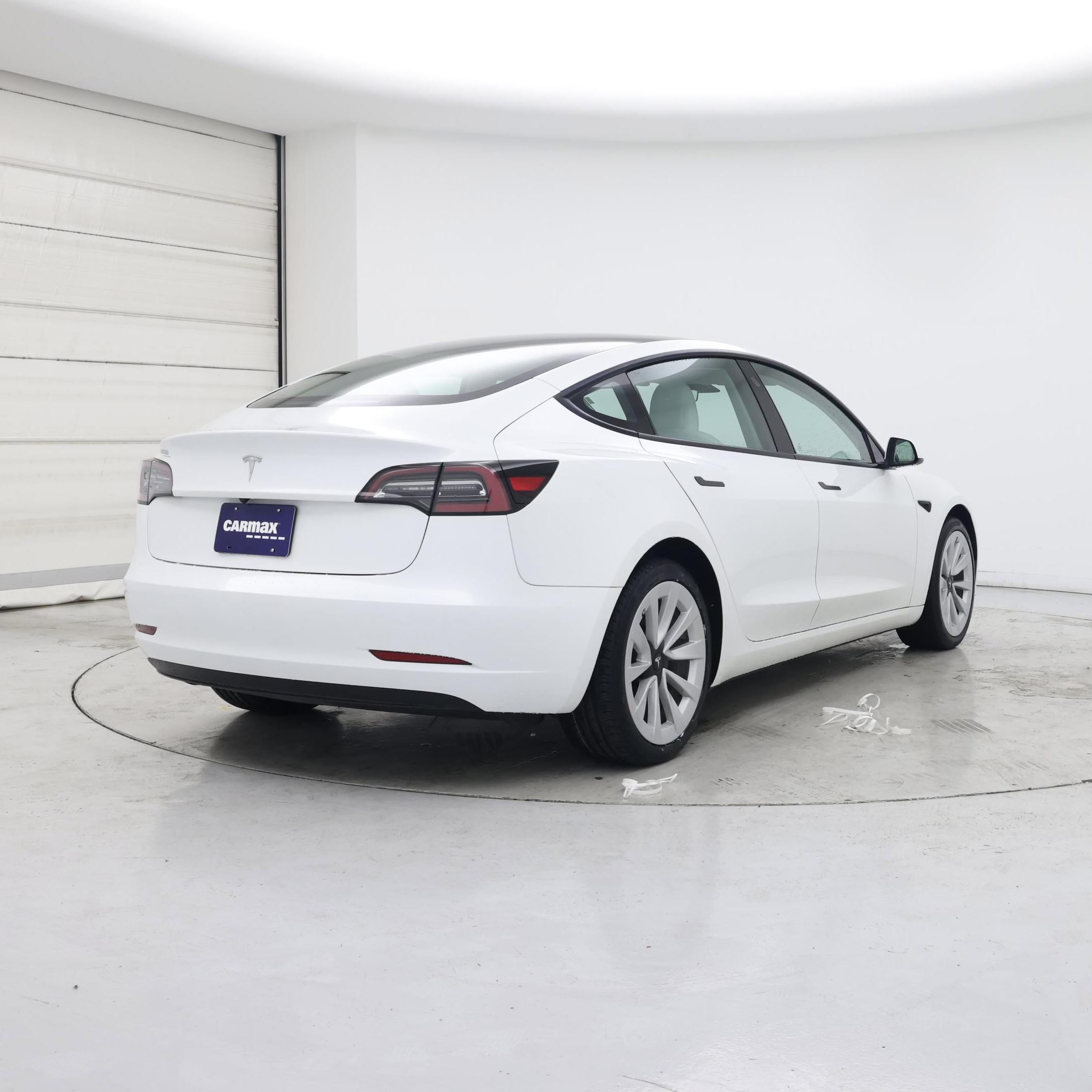Thumbnail: 2023 Tesla Model 3 - 8