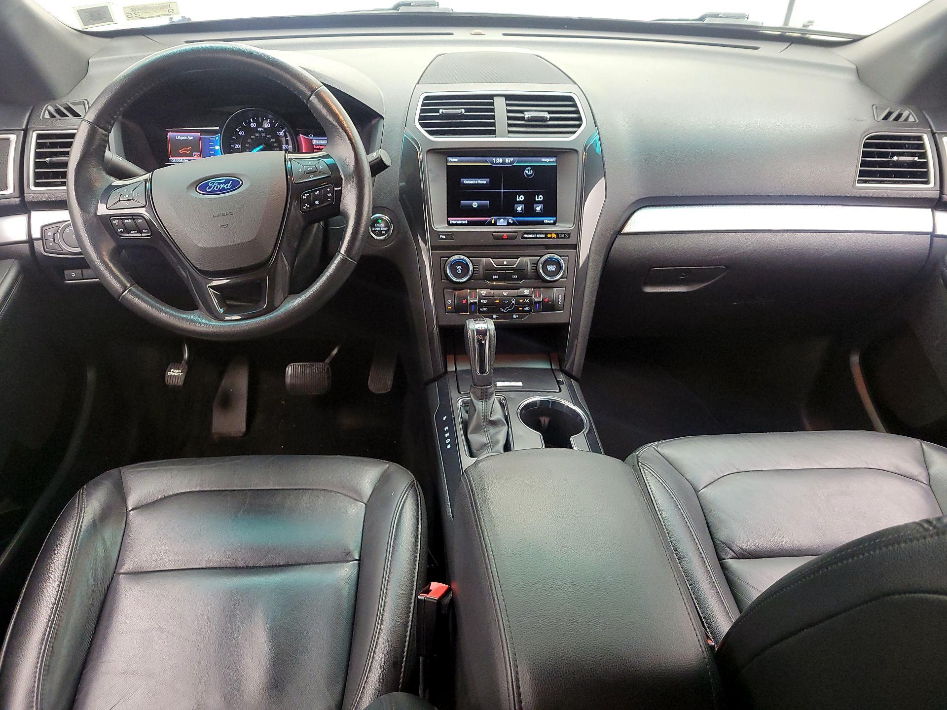 Thumbnail: 2016 Ford Explorer - 9