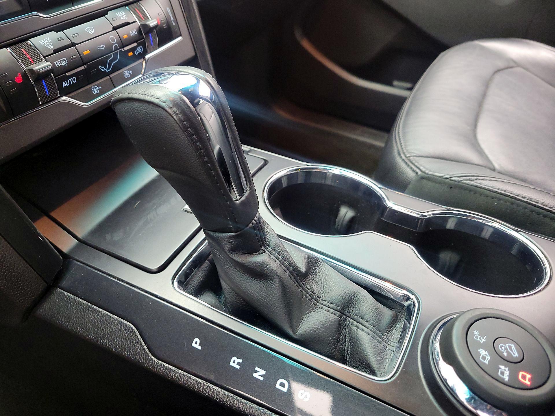 Thumbnail: 2016 Ford Explorer - 16