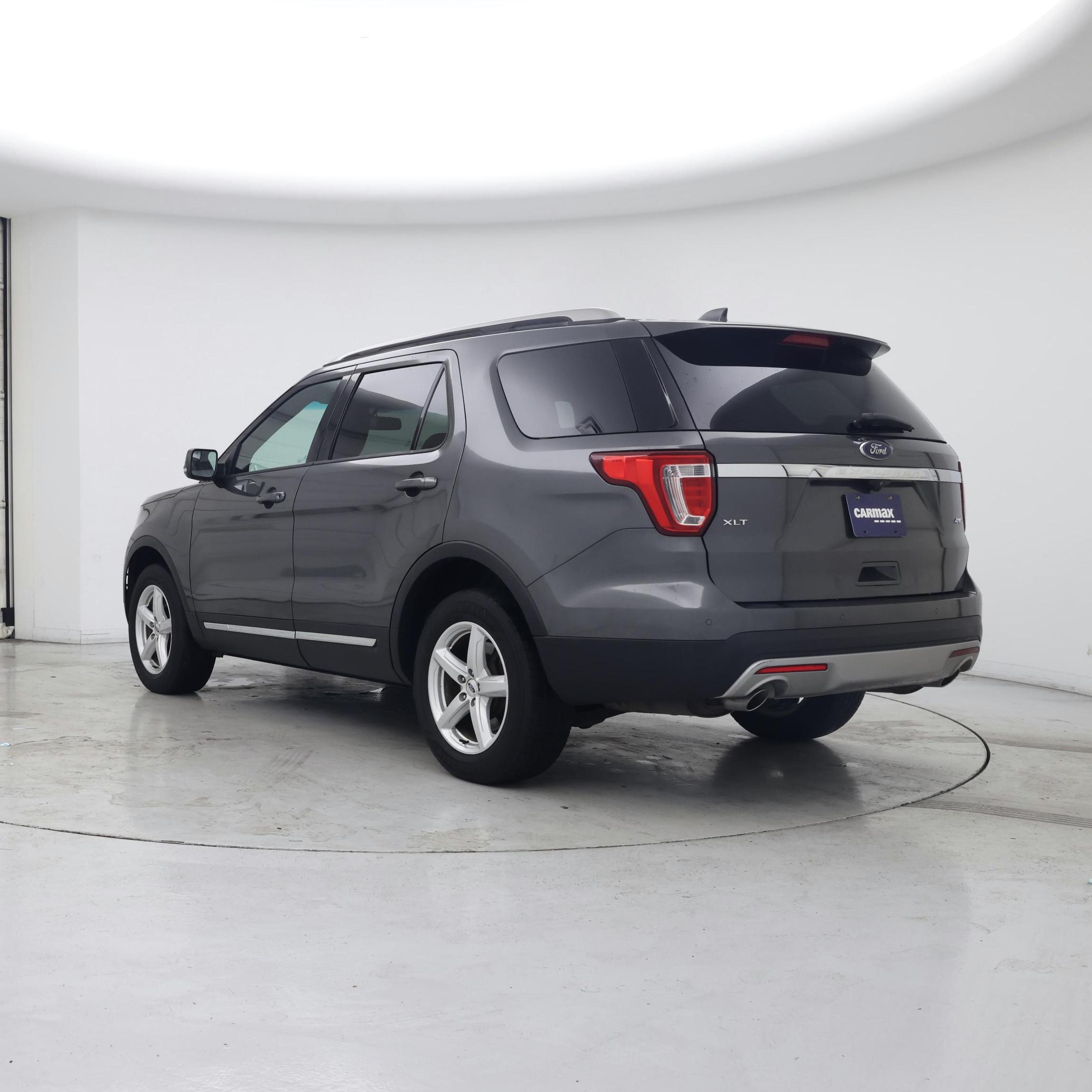 Thumbnail: 2016 Ford Explorer - 2