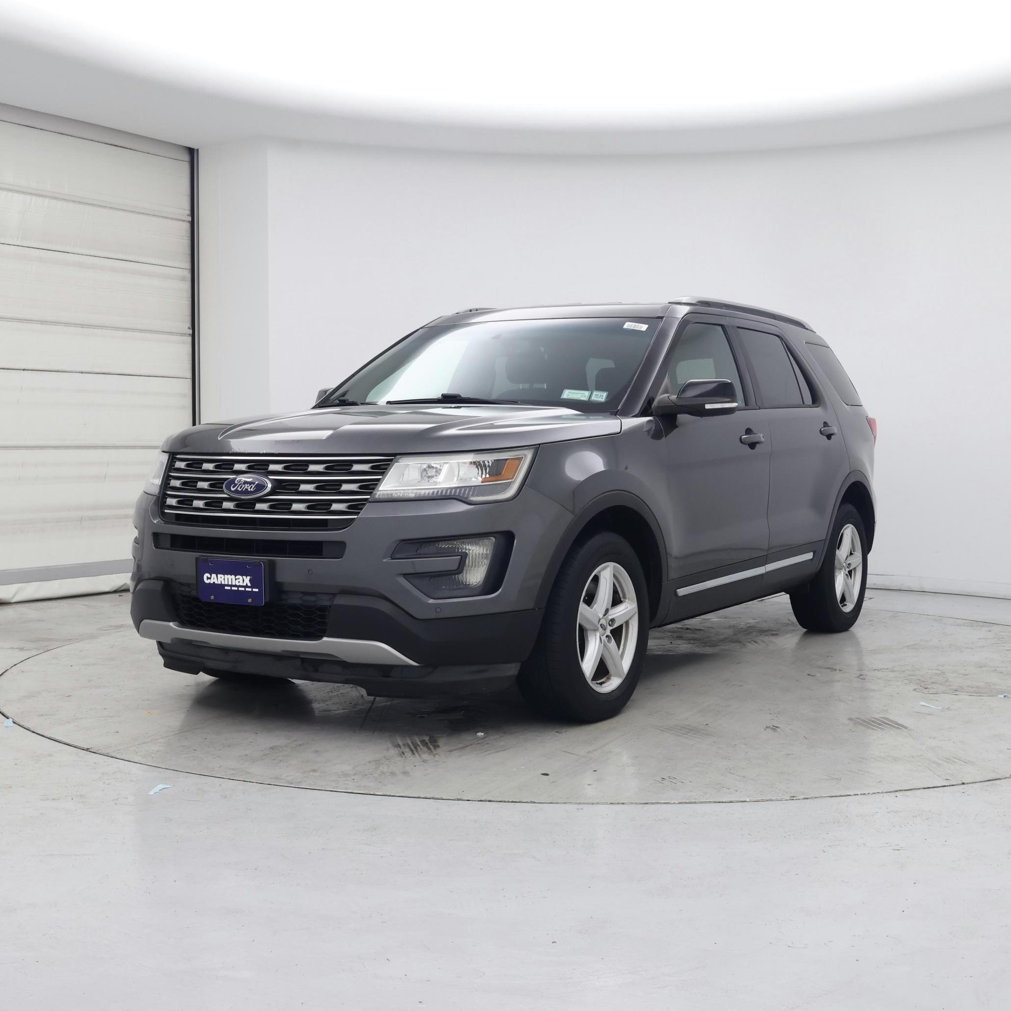 Thumbnail: 2016 Ford Explorer - 4
