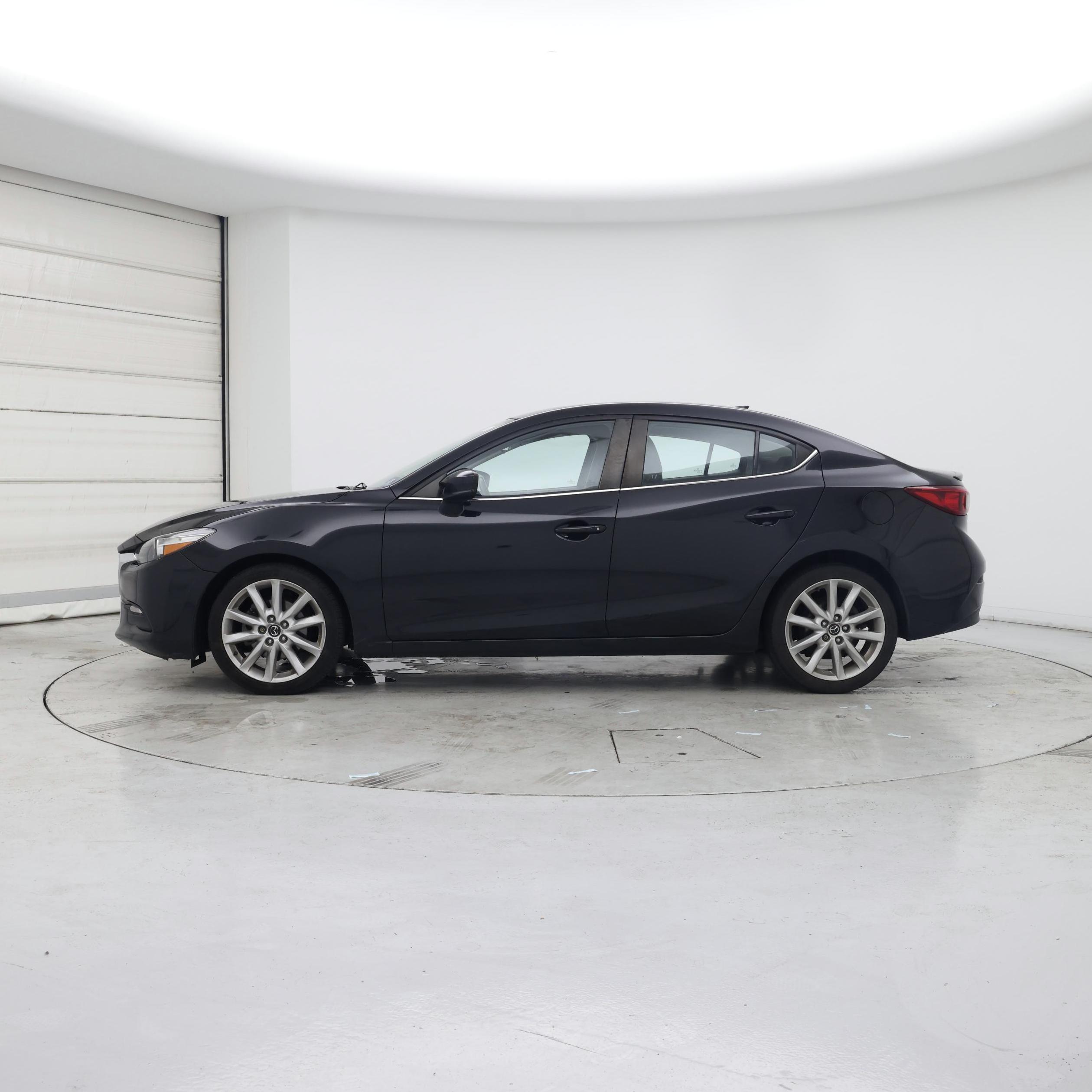 Thumbnail: 2017 Mazda Mazda3 - 3