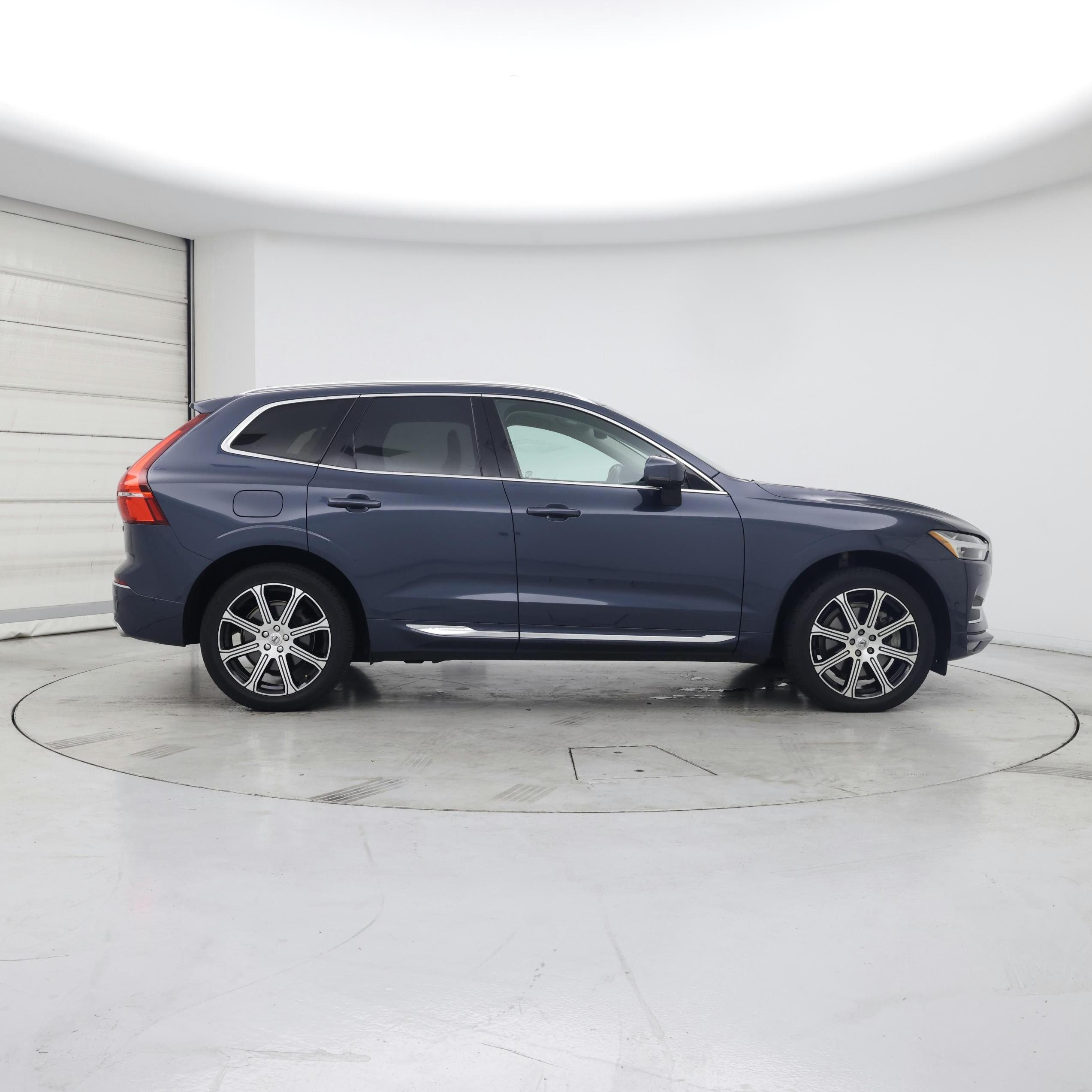 Thumbnail: 2019 Volvo XC60 - 7