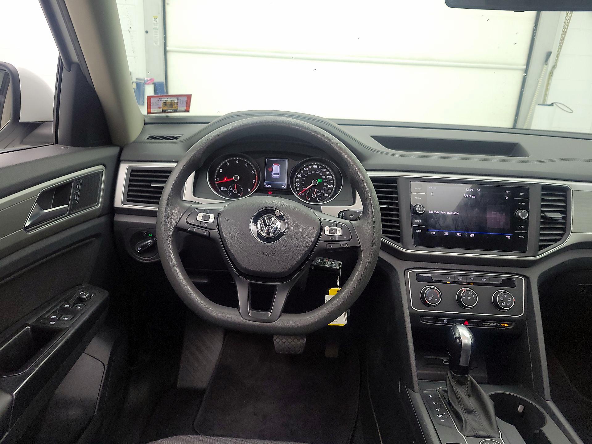 Thumbnail: 2018 Volkswagen Atlas - 10