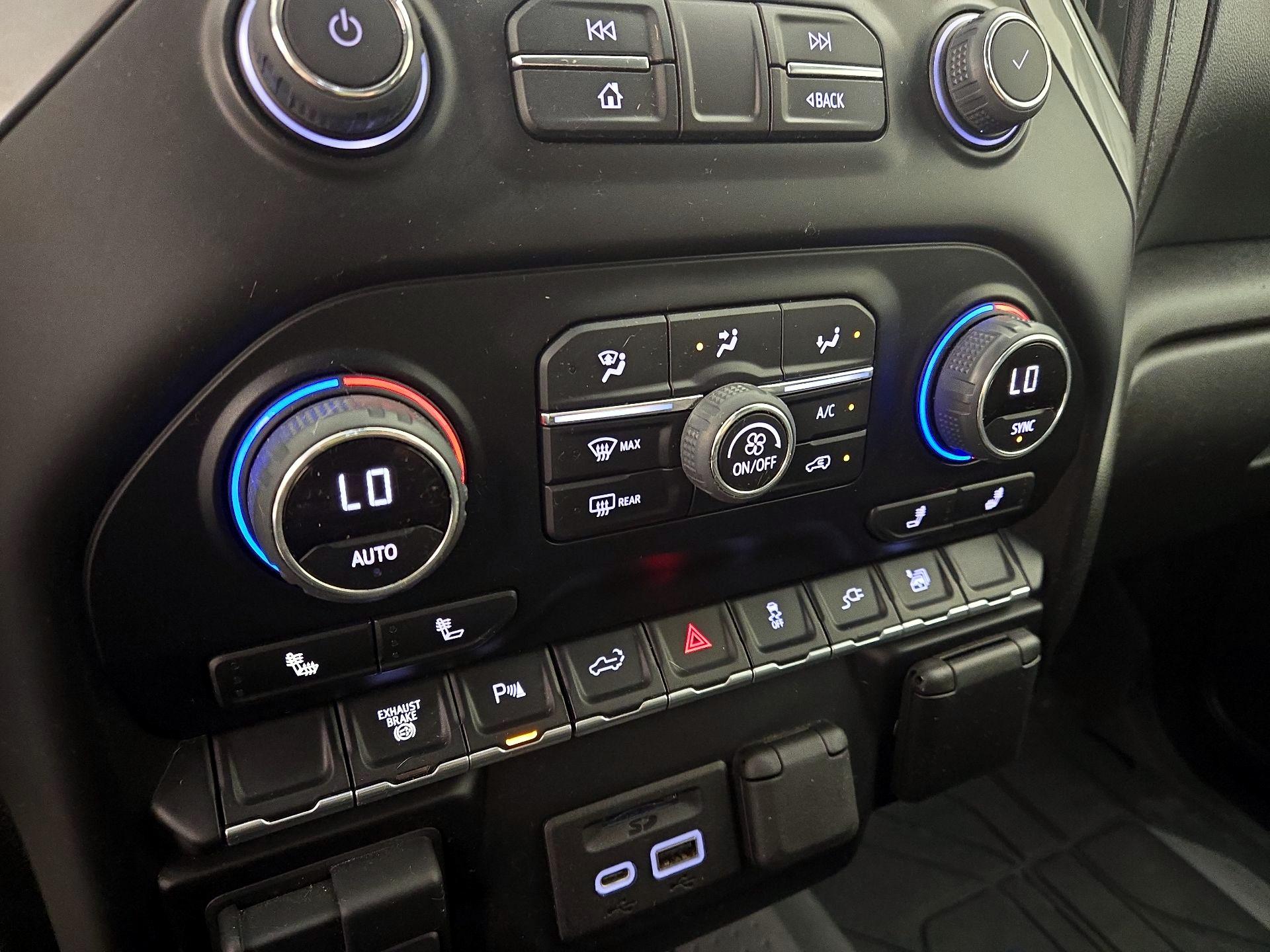 Thumbnail: 2022 Chevrolet Silverado 2500 - 16