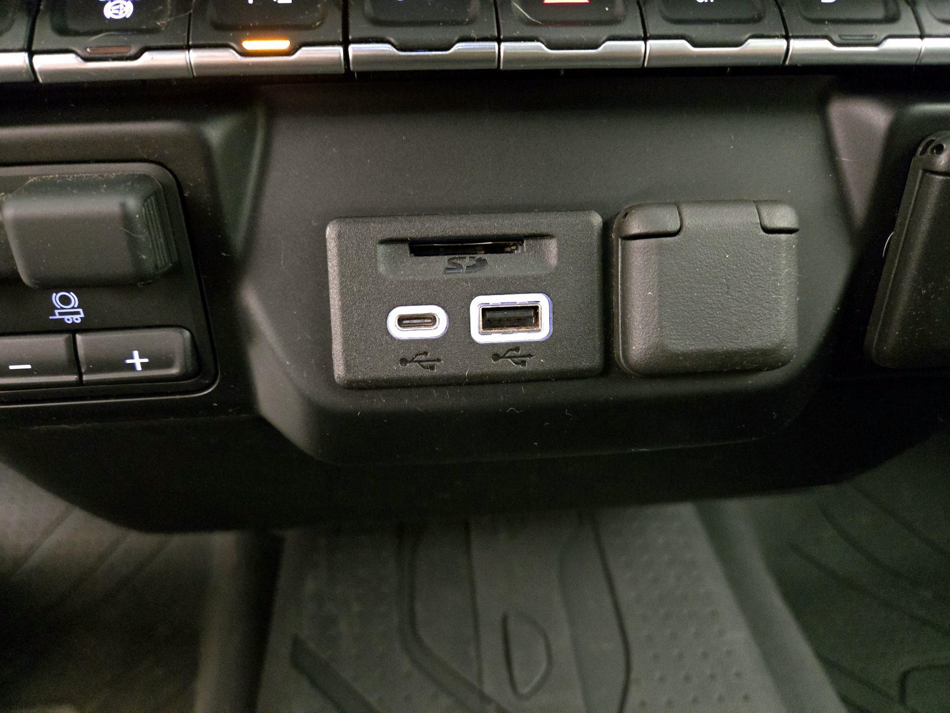 Thumbnail: 2022 Chevrolet Silverado 2500 - 18