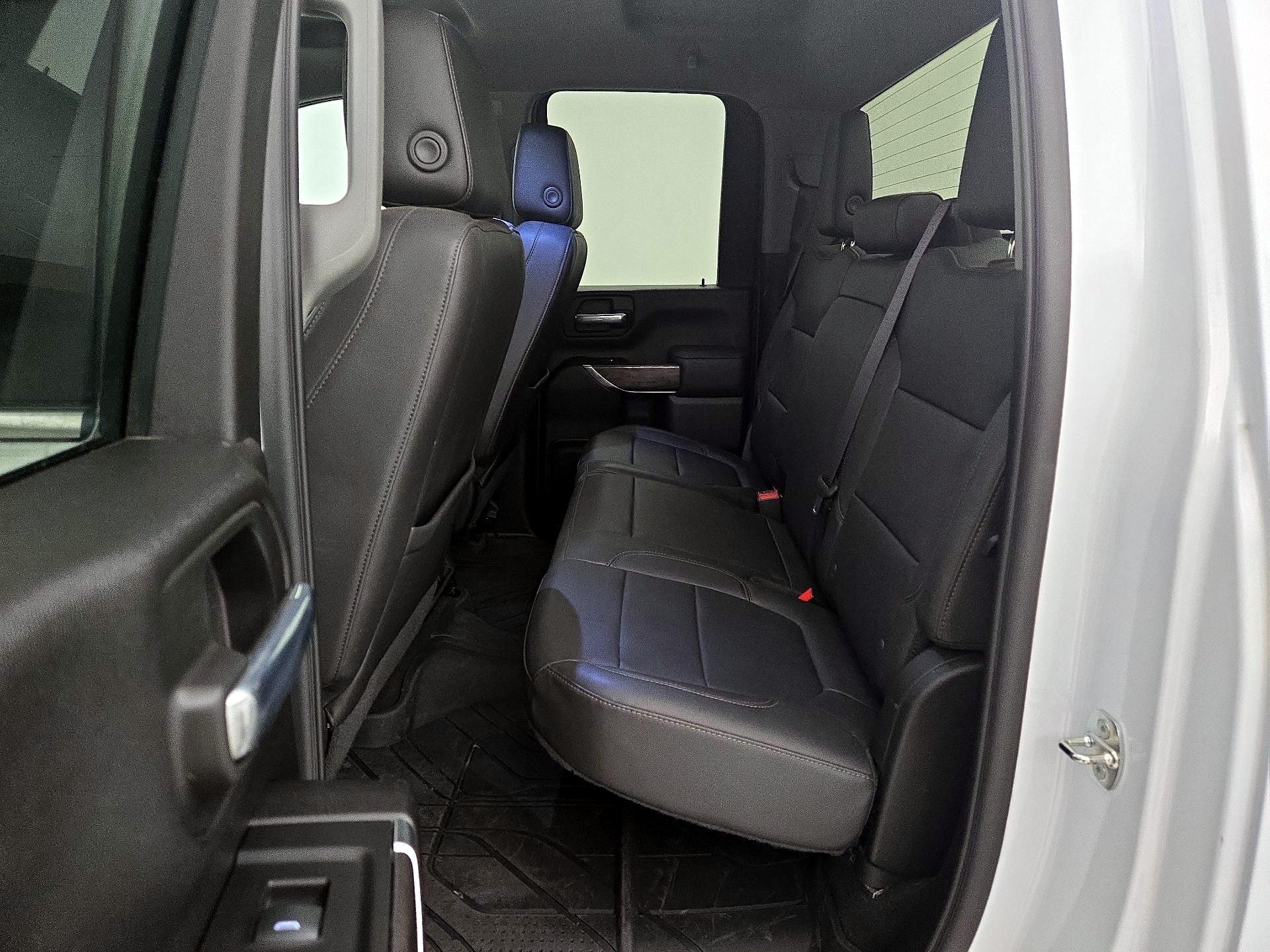 Thumbnail: 2022 Chevrolet Silverado 2500 - 19