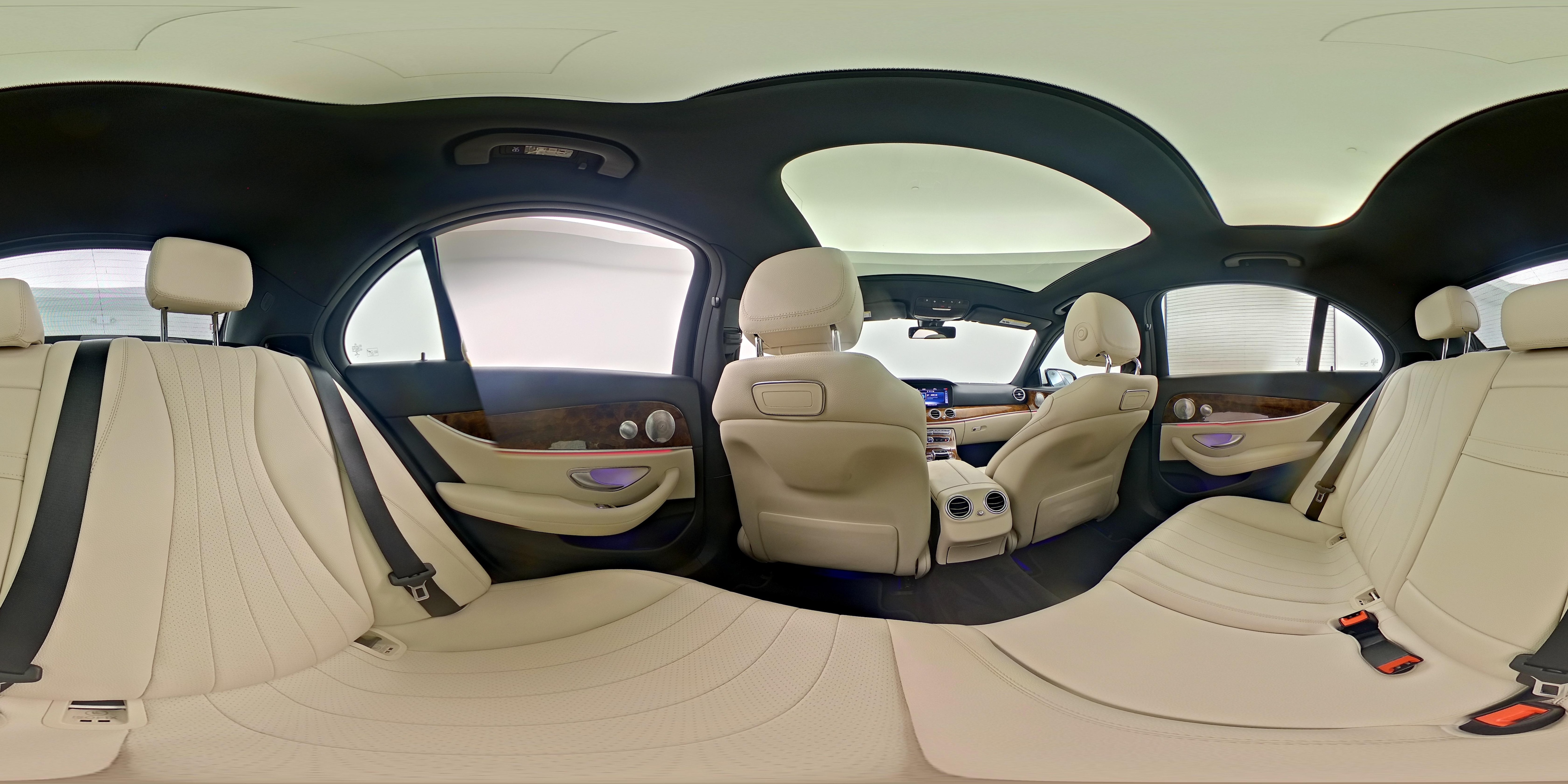 2019 Mercedes-Benz E-Class E300 - Photo 28