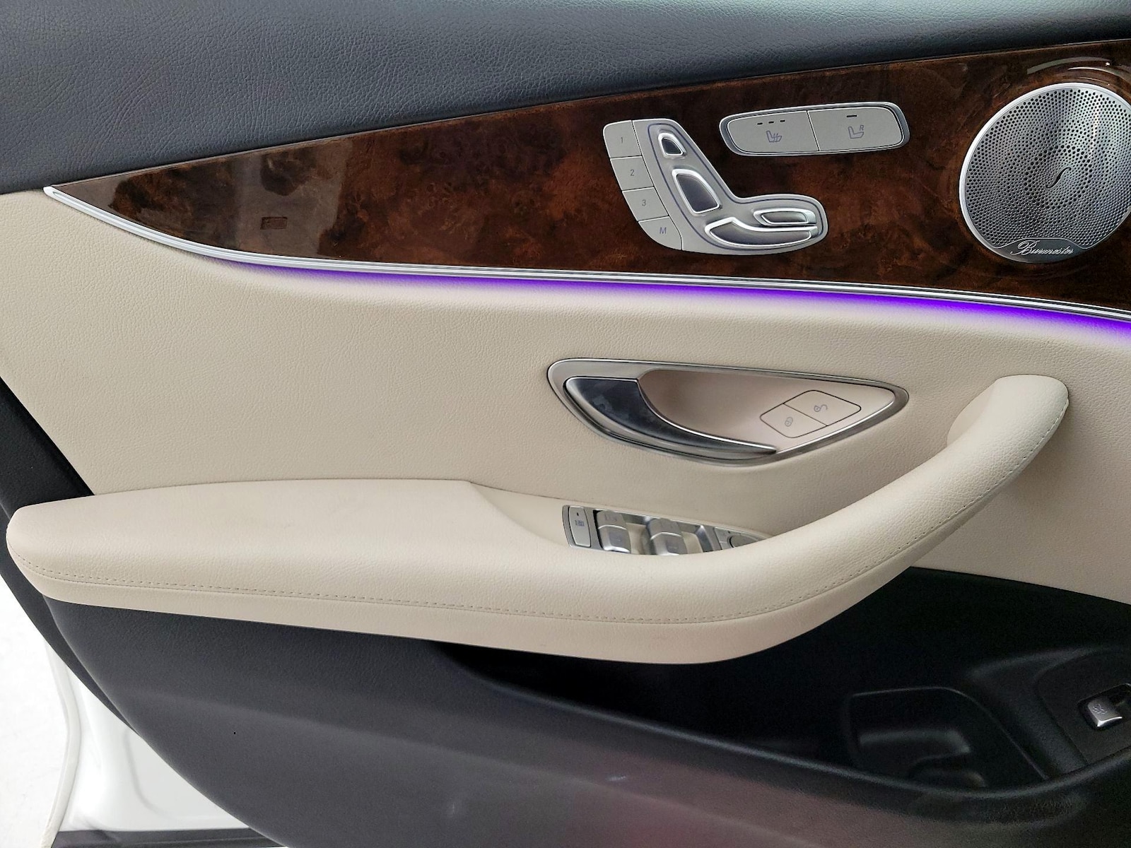 2019 Mercedes-Benz E-Class E300 - Photo 13
