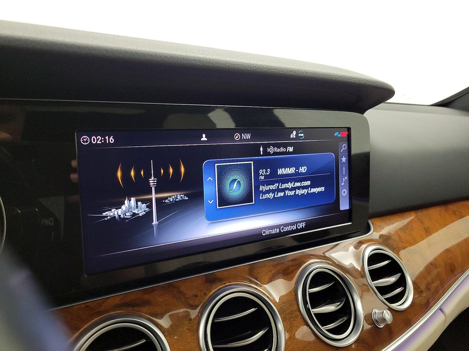 2019 Mercedes-Benz E-Class E300 - Photo 17