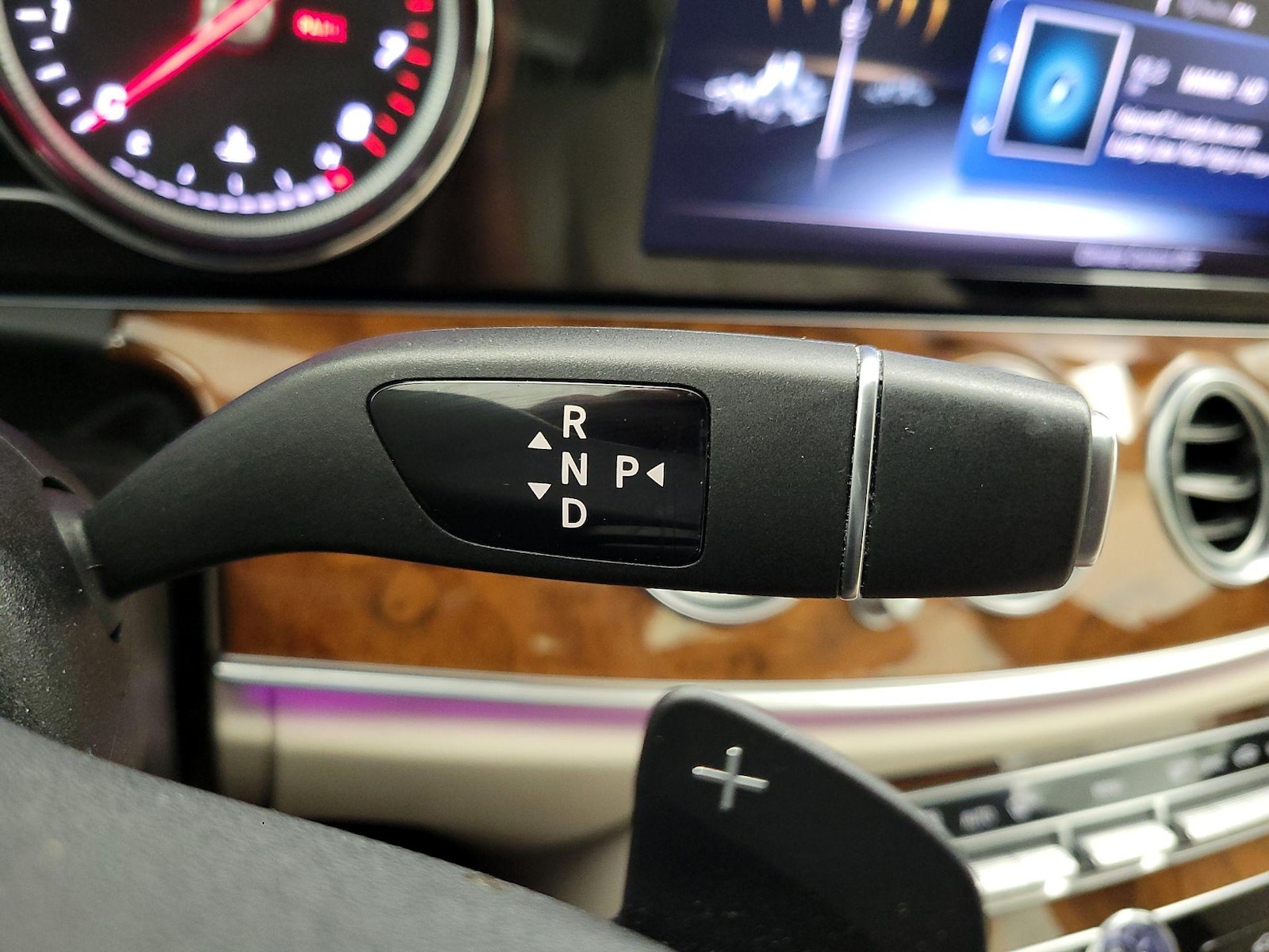 2019 Mercedes-Benz E-Class E300 - Photo 19