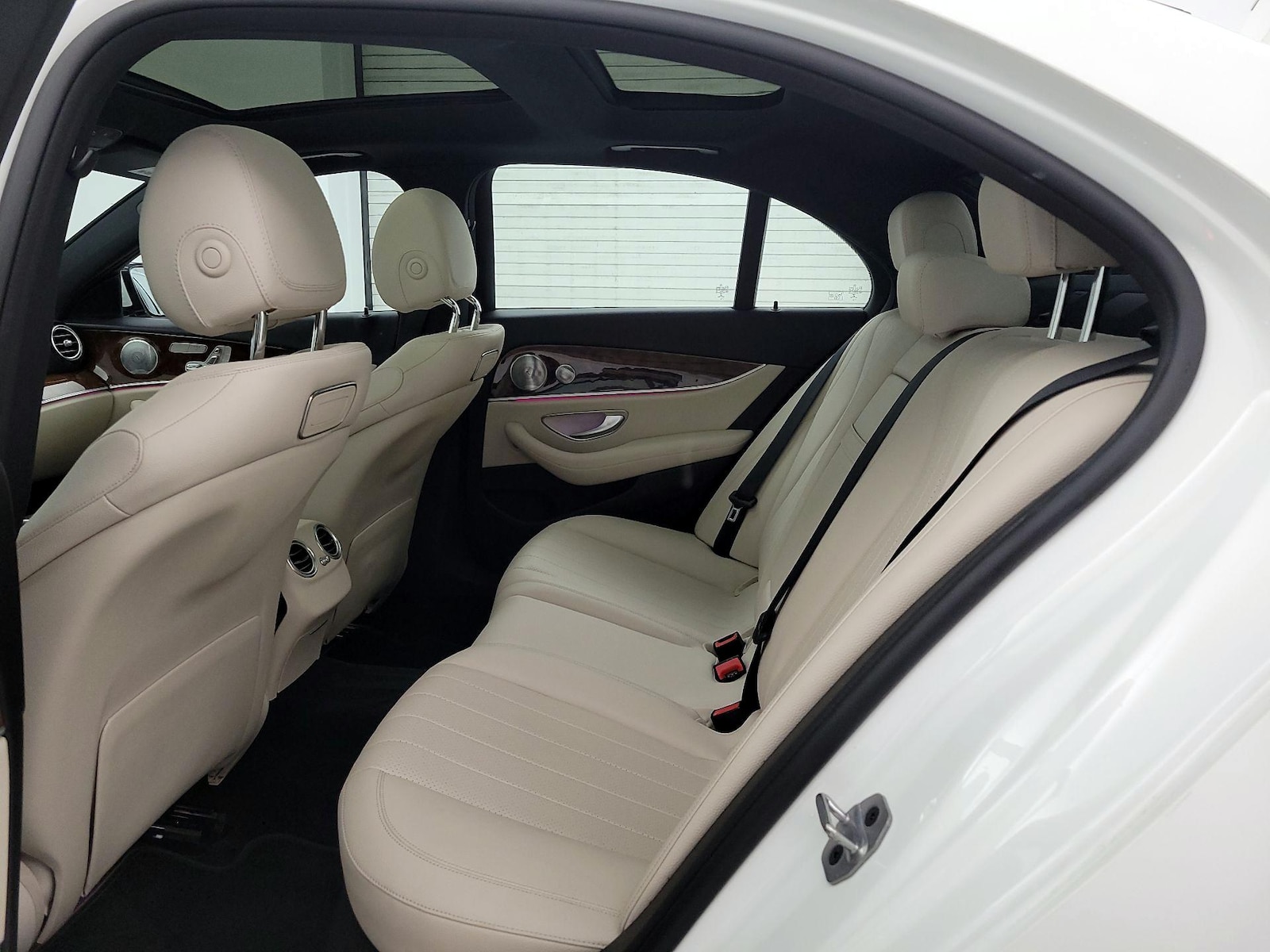 2019 Mercedes-Benz E-Class E300 - Photo 22