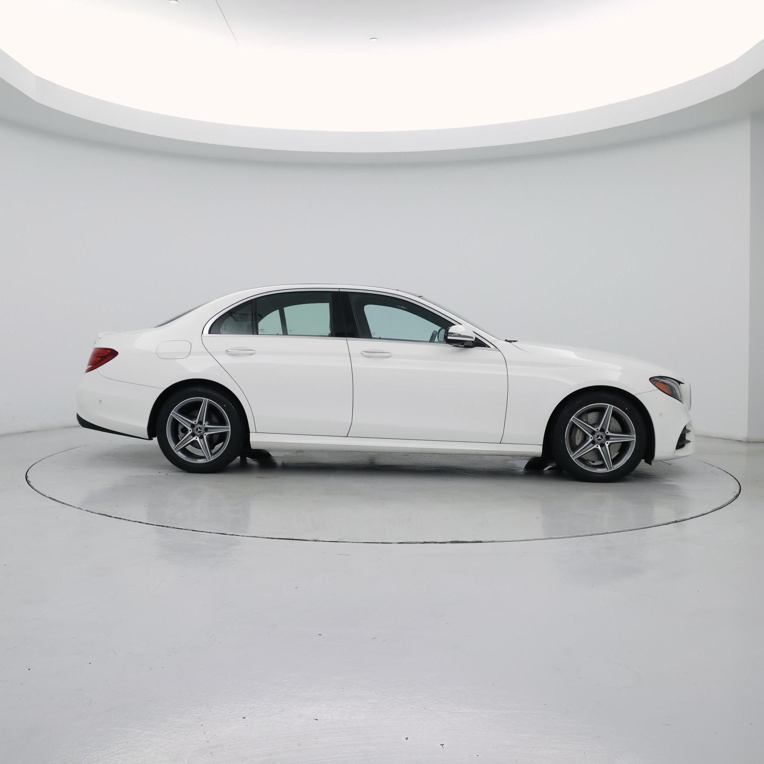 Thumbnail: 2019 Mercedes-Benz E-Class - 7