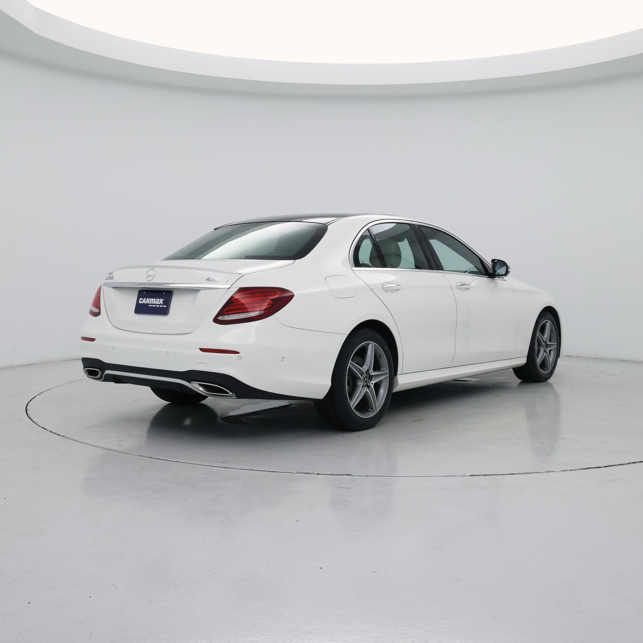 Thumbnail: 2019 Mercedes-Benz E-Class - 8