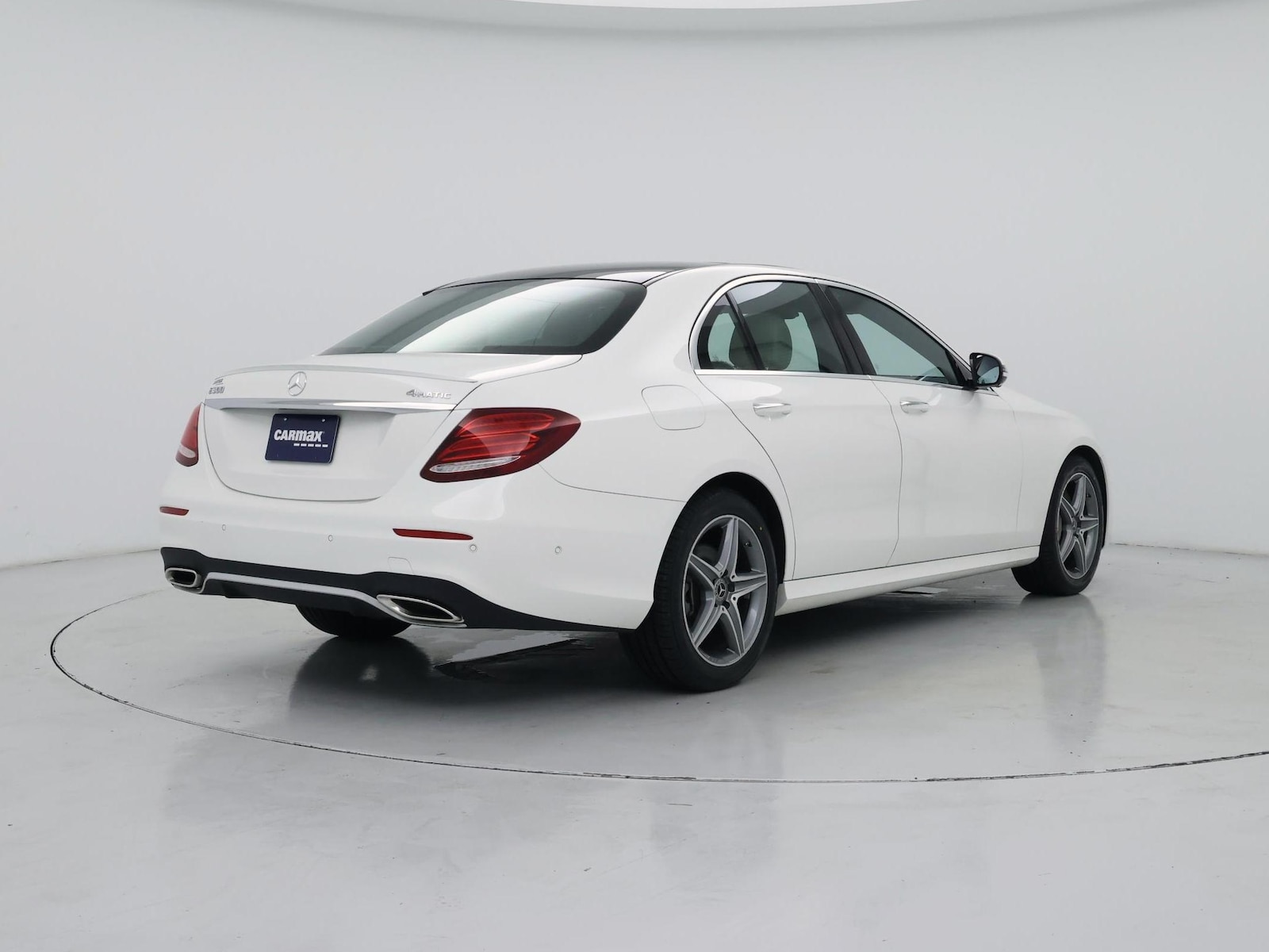 2019 Mercedes-Benz E-Class E300 - Photo 9