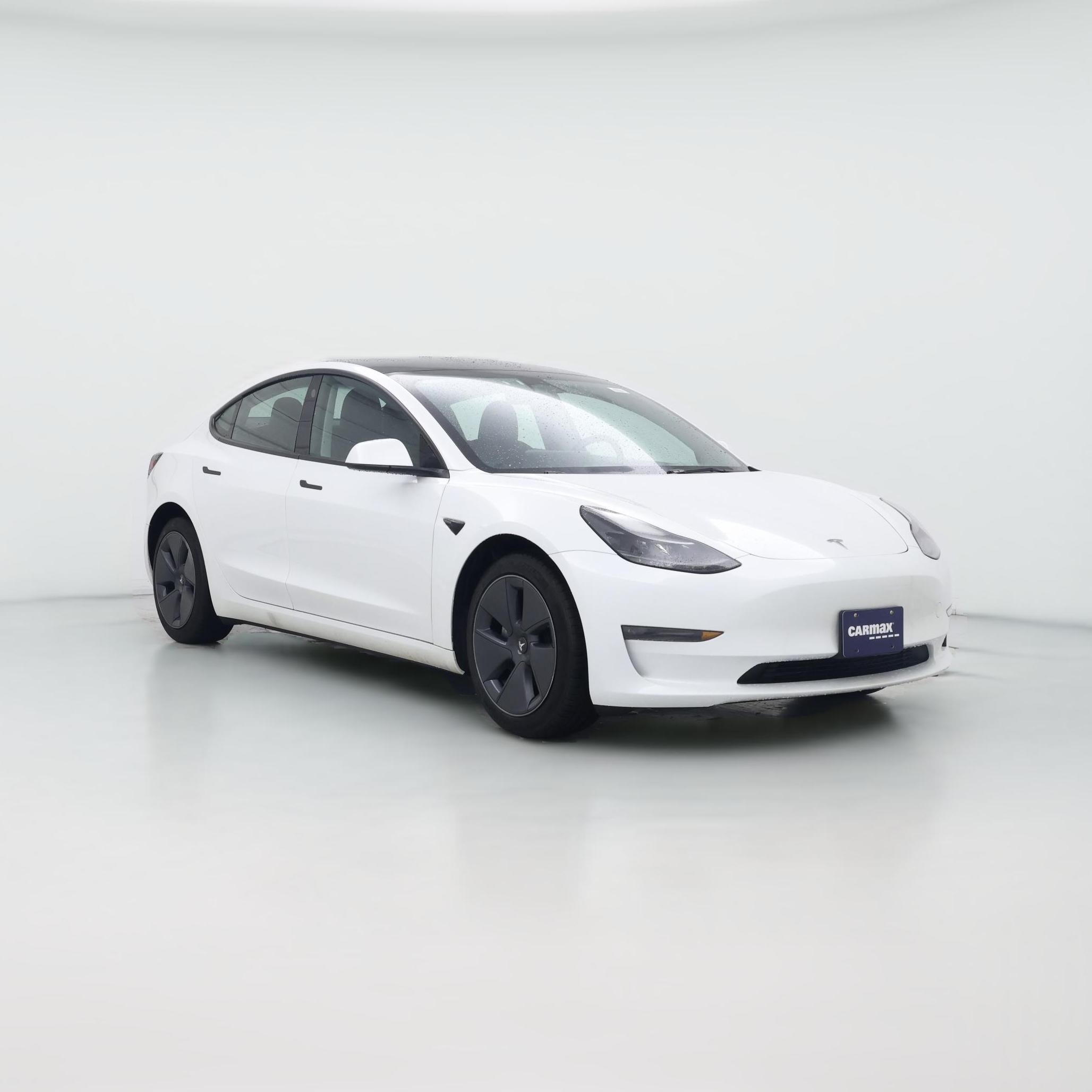Thumbnail: 2023 Tesla Model 3 - 1