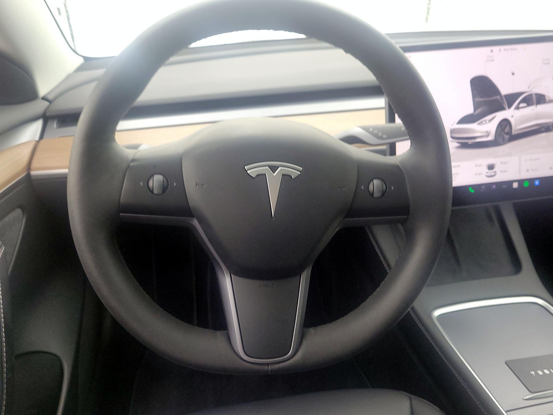 Thumbnail: 2023 Tesla Model 3 - 10