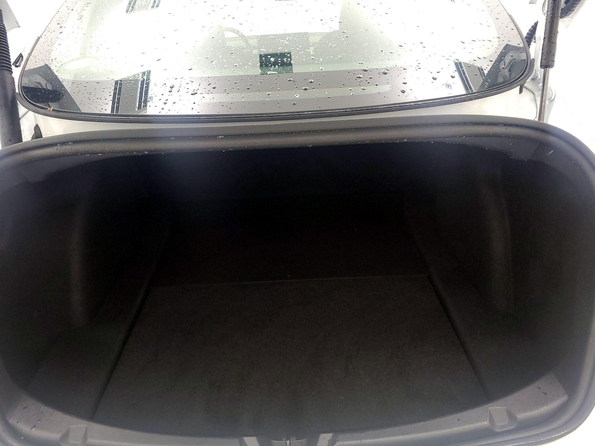 Thumbnail: 2023 Tesla Model 3 - 19