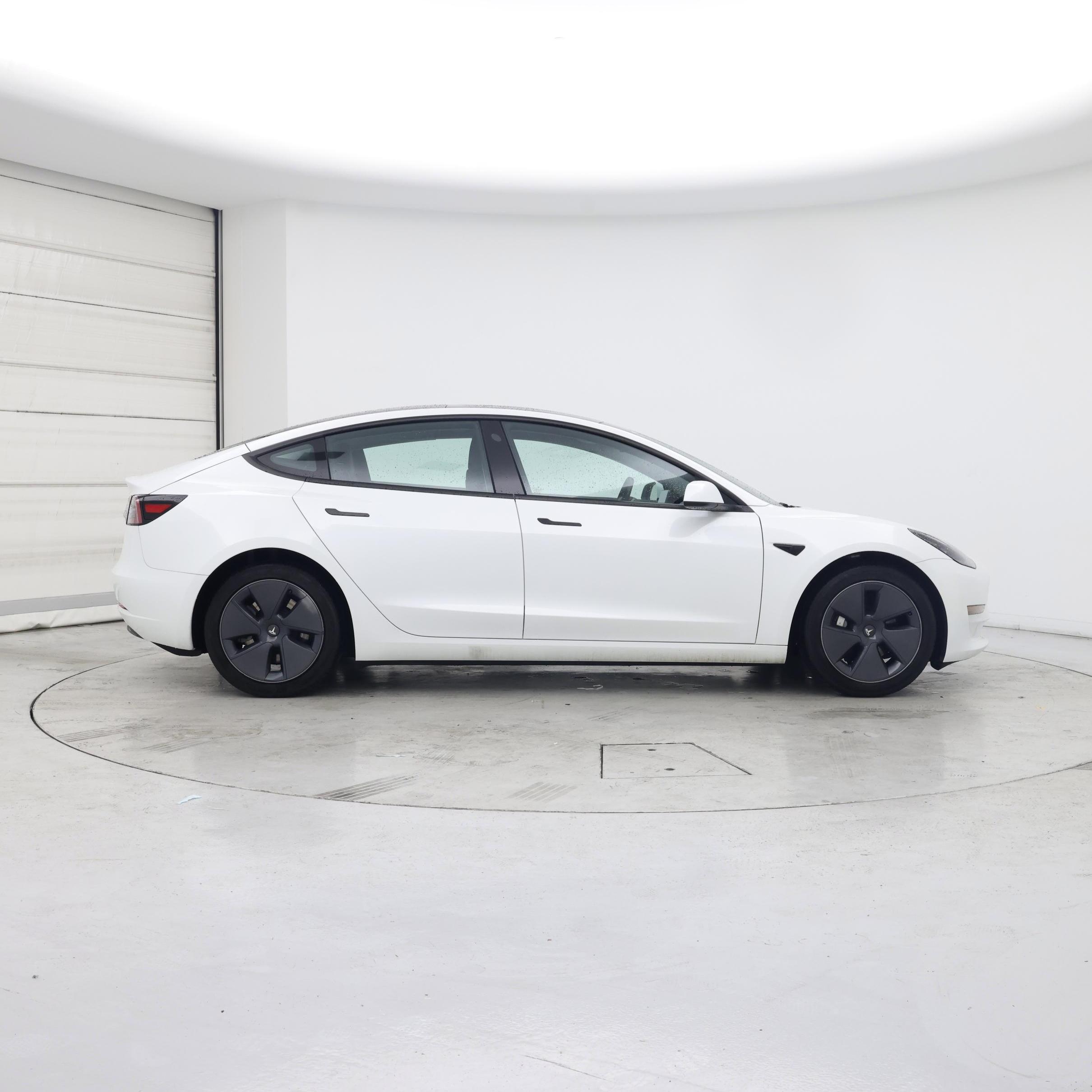 Thumbnail: 2023 Tesla Model 3 - 7