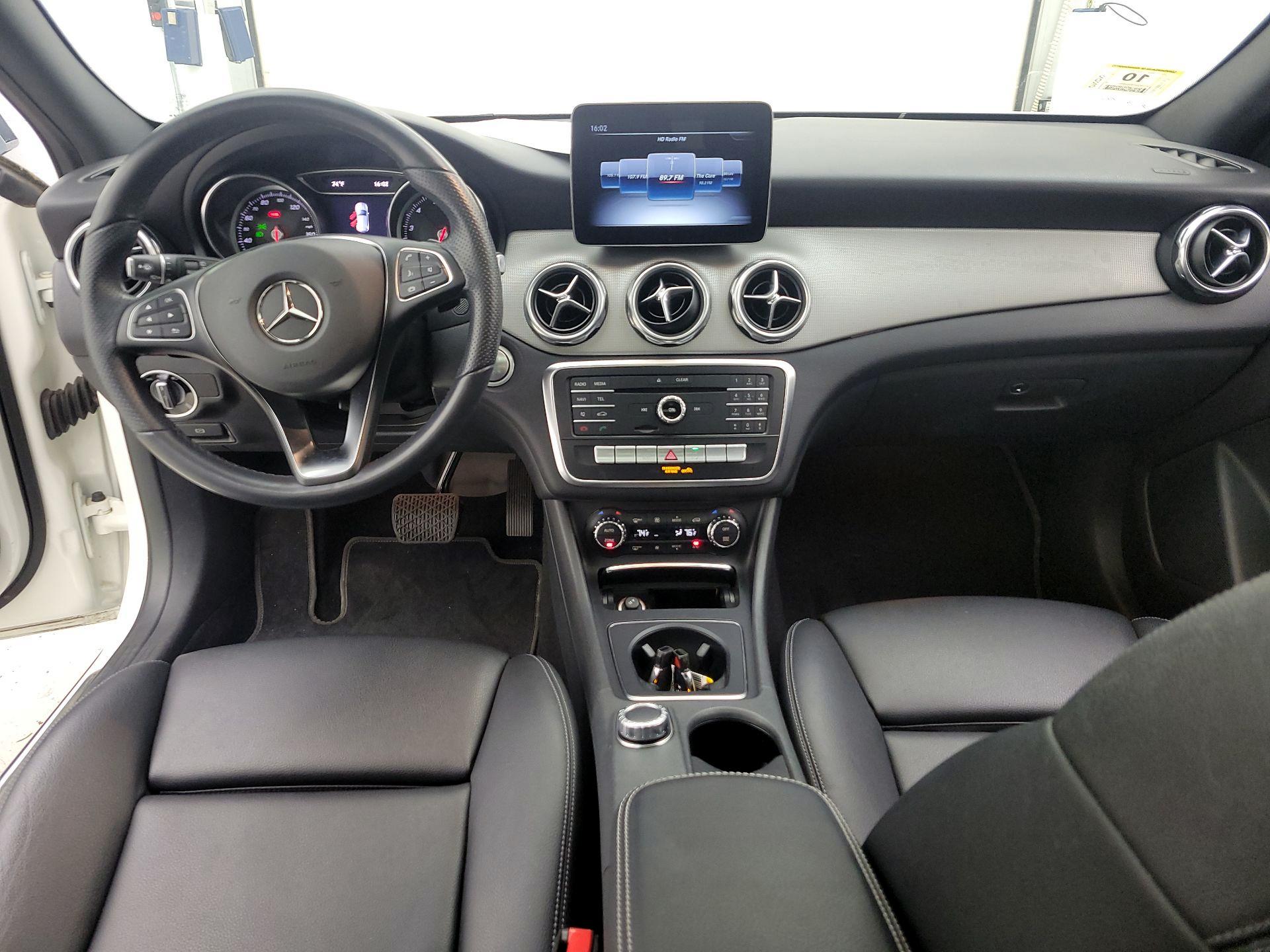 Thumbnail: 2020 Mercedes-Benz GLA - 9