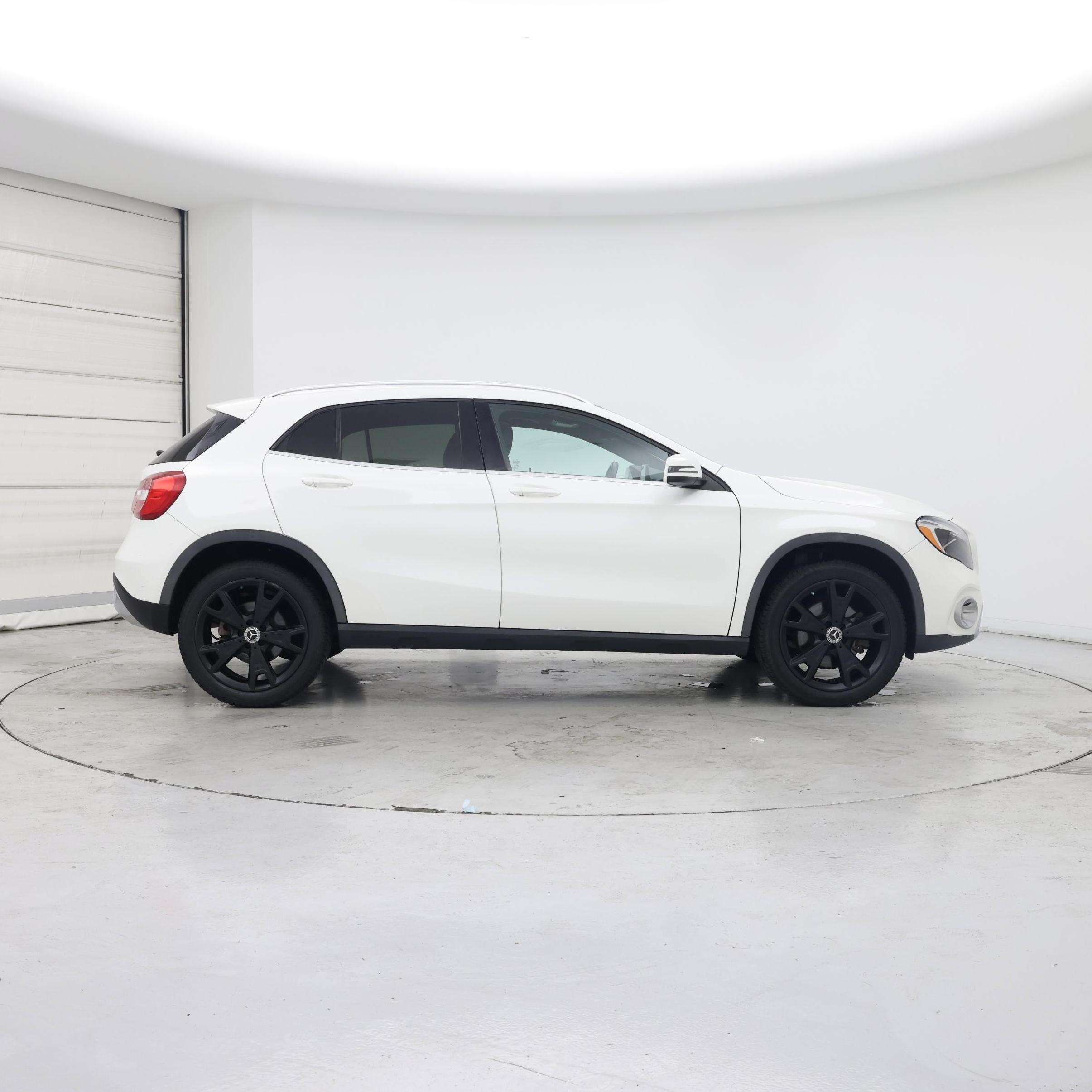 Thumbnail: 2020 Mercedes-Benz GLA - 7