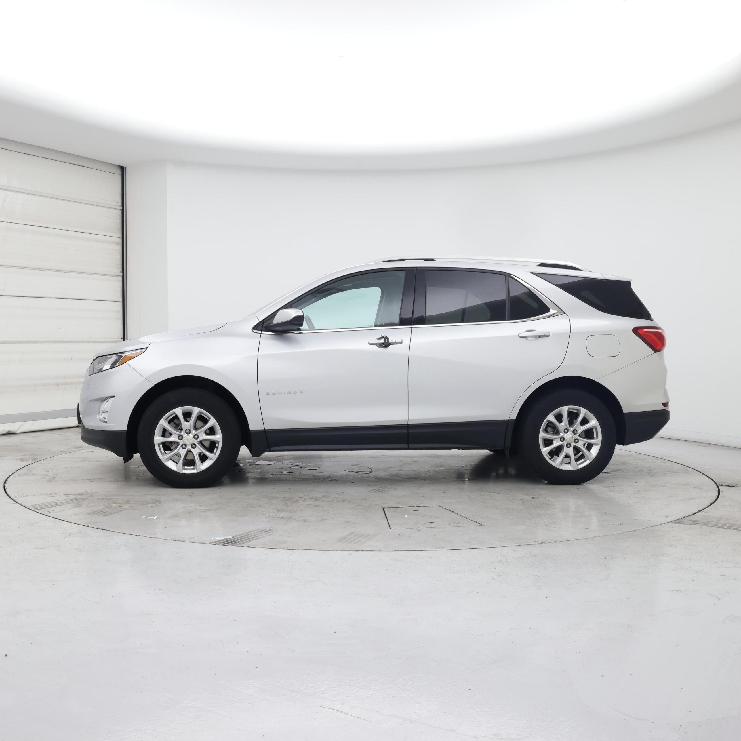 Thumbnail: 2020 Chevrolet Equinox - 3