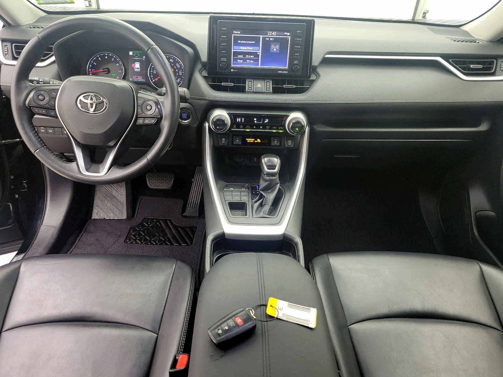 Thumbnail: 2020 Toyota RAV4 - 9