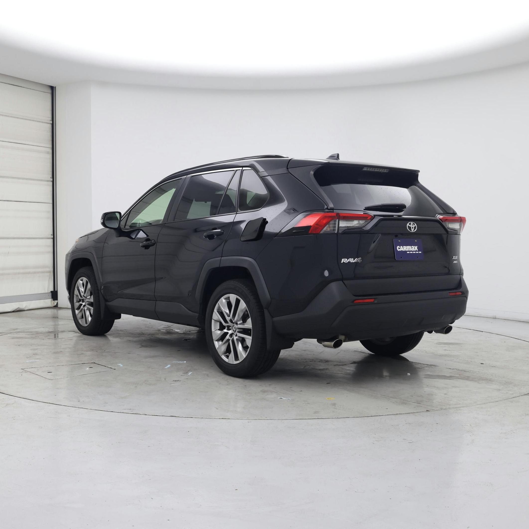 Thumbnail: 2020 Toyota RAV4 - 2