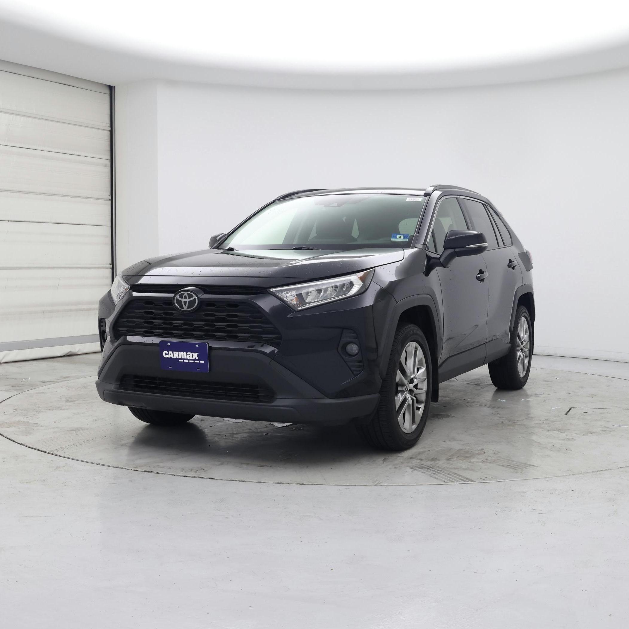 Thumbnail: 2020 Toyota RAV4 - 4