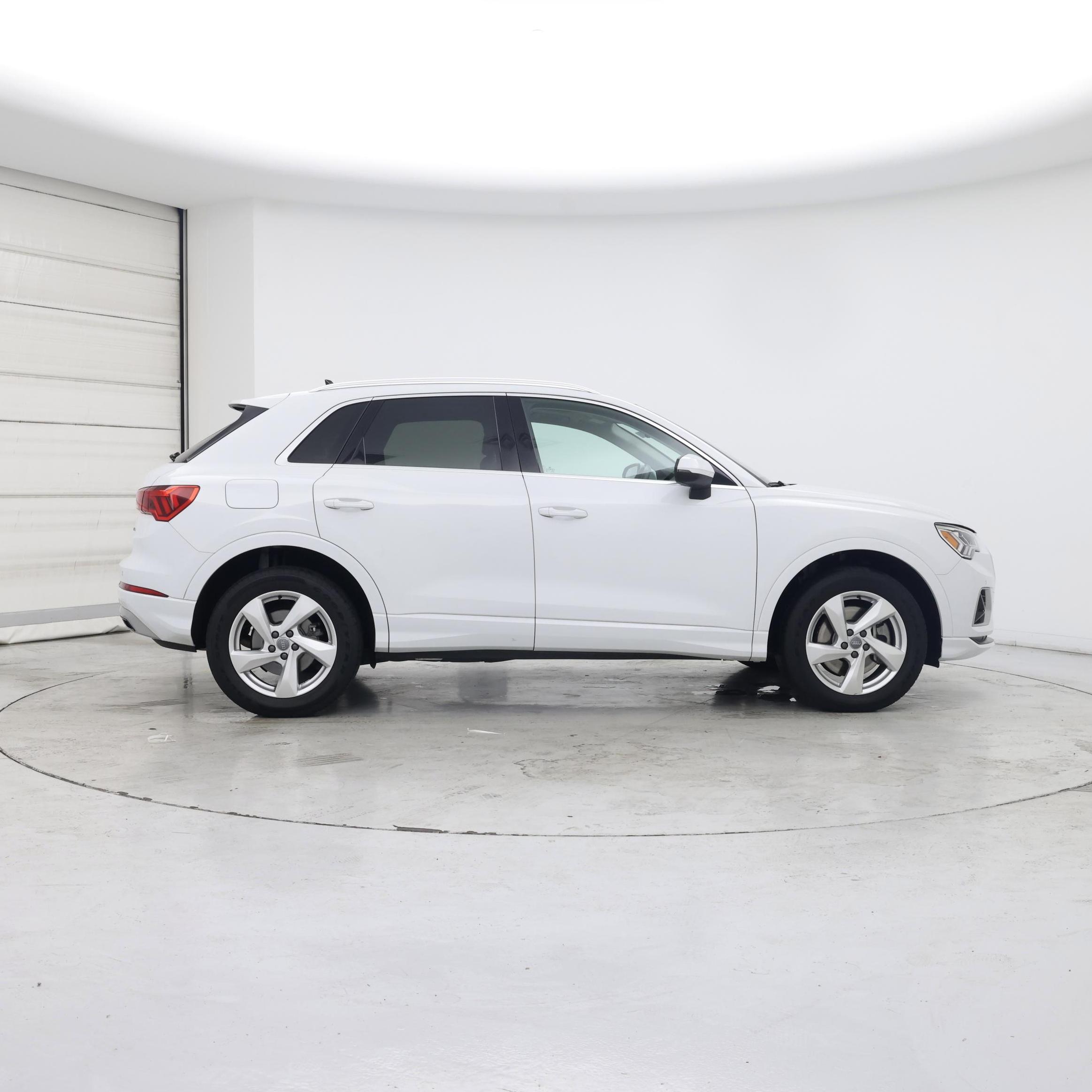 Thumbnail: 2020 Audi Q3 - 7