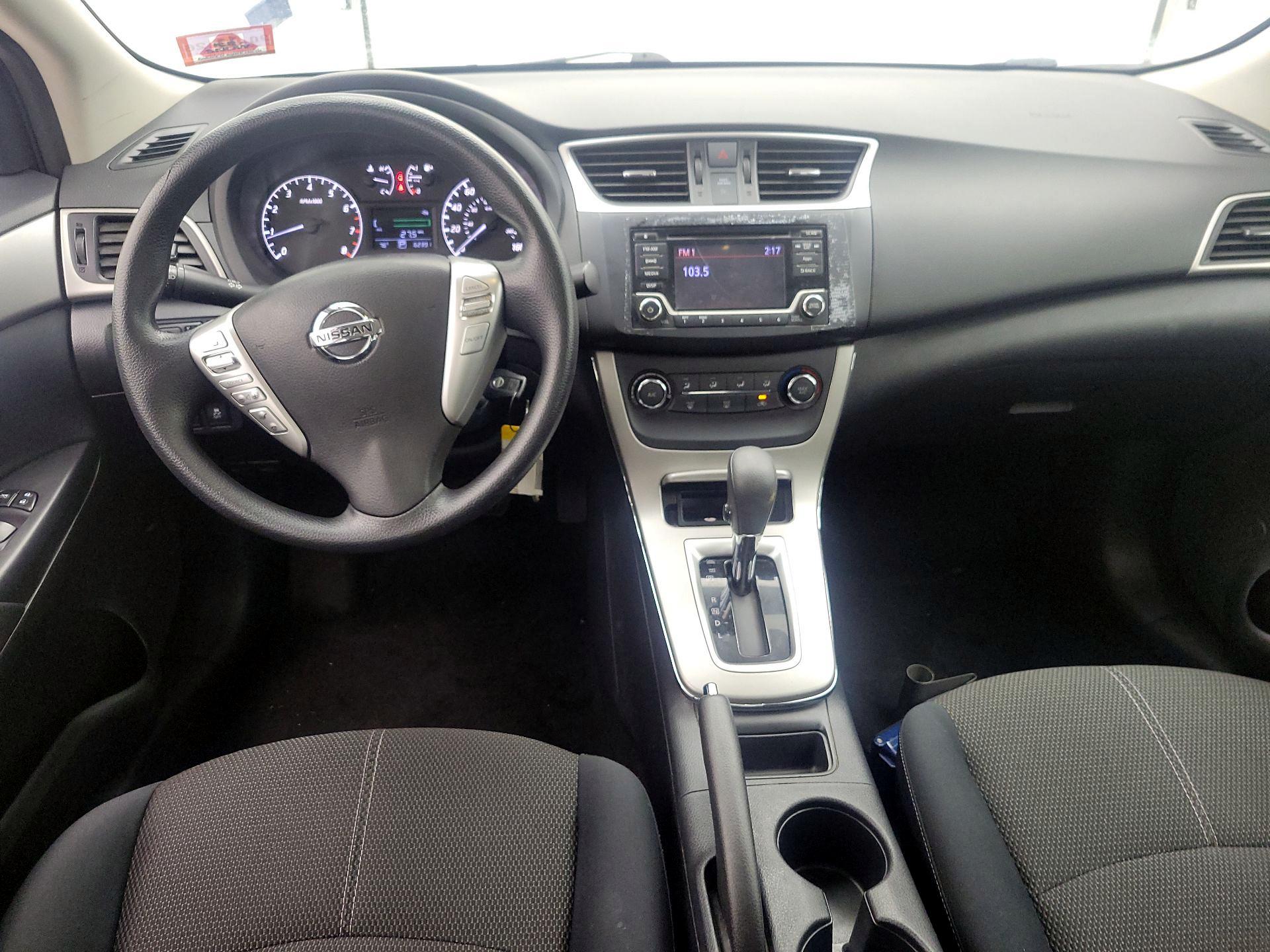 Thumbnail: 2015 Nissan Sentra - 9