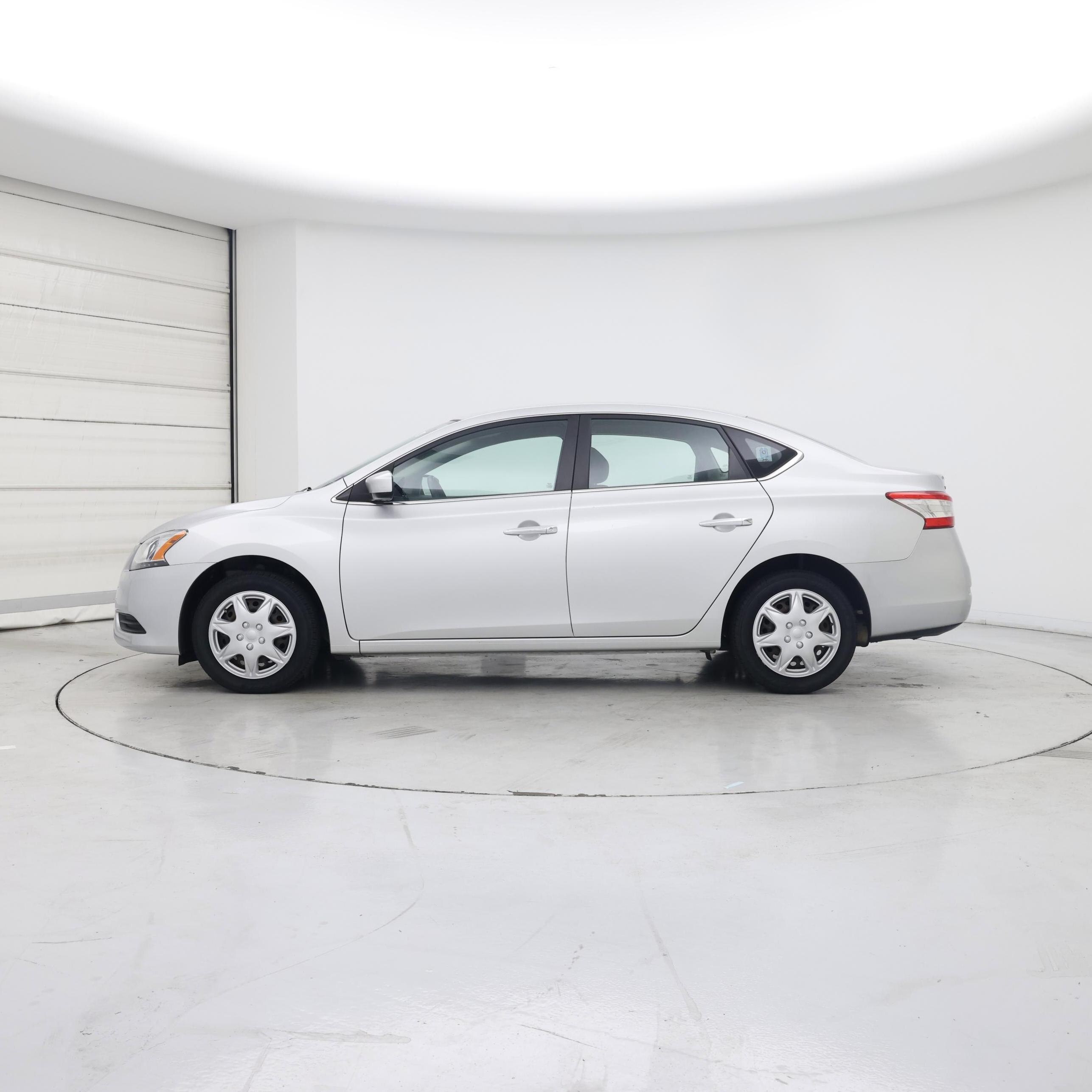 Thumbnail: 2015 Nissan Sentra - 3