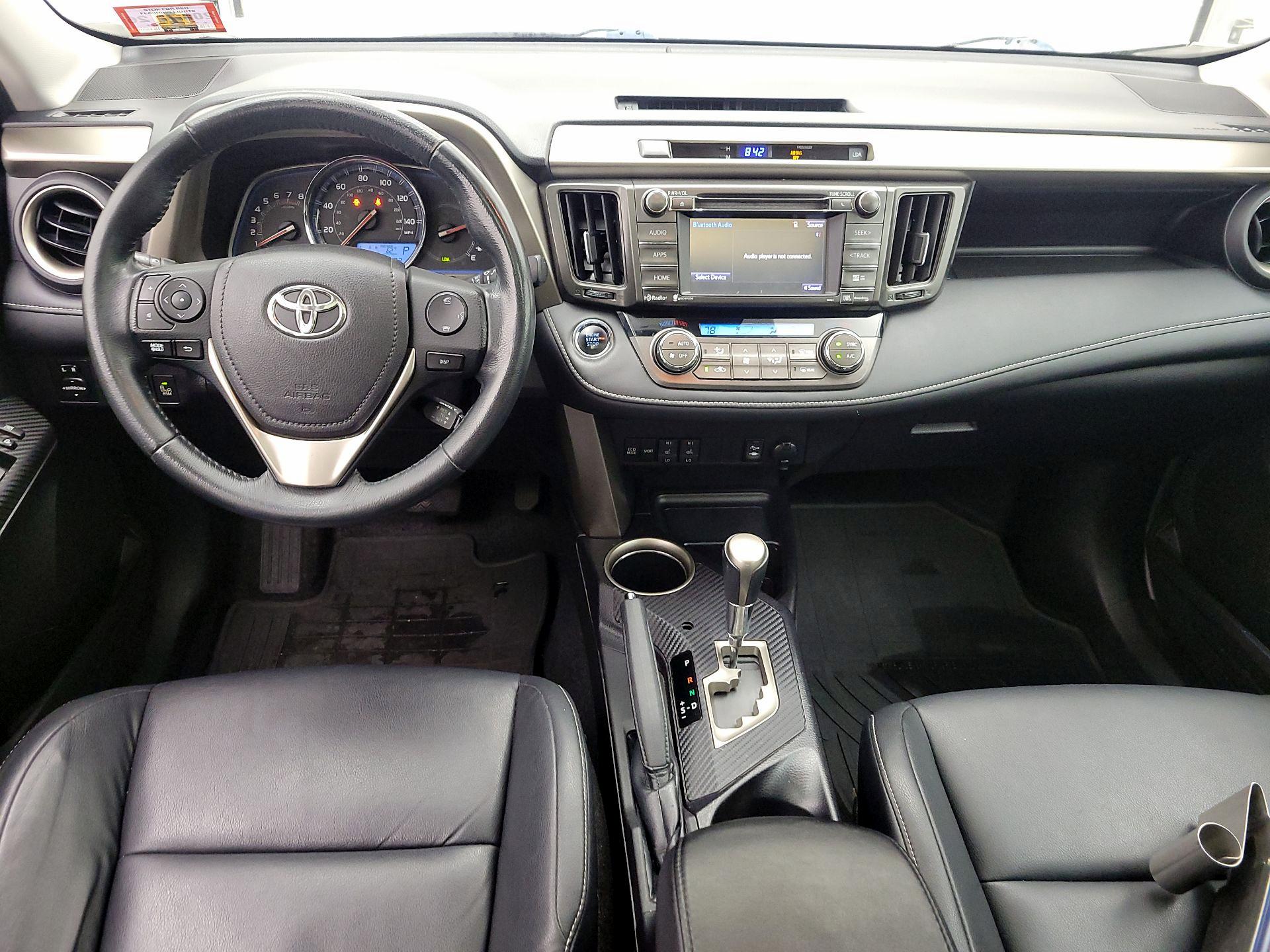 Thumbnail: 2015 Toyota RAV4 - 9