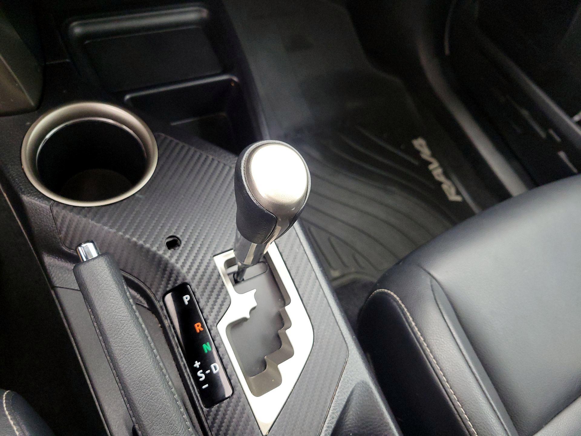Thumbnail: 2015 Toyota RAV4 - 18