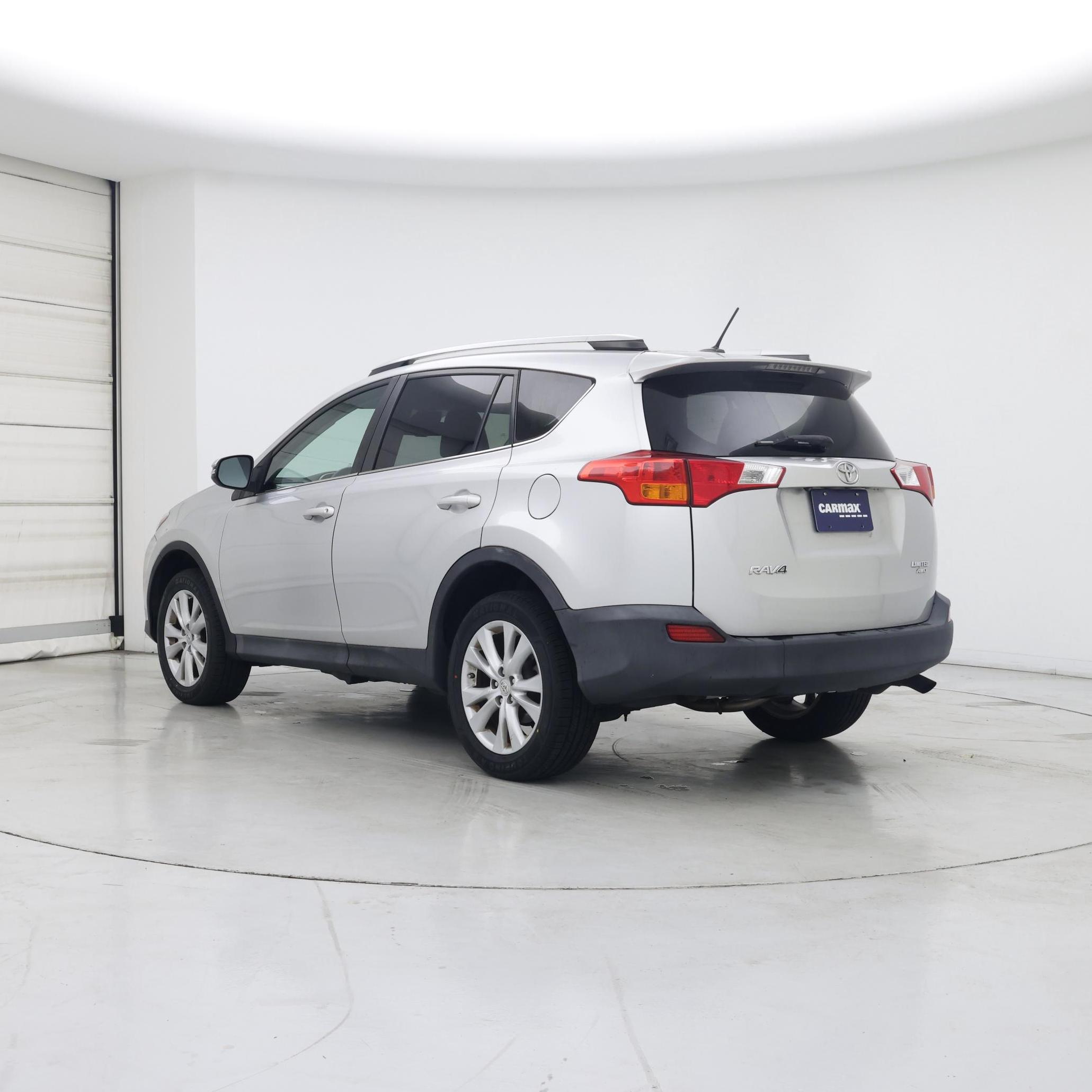 Thumbnail: 2015 Toyota RAV4 - 2